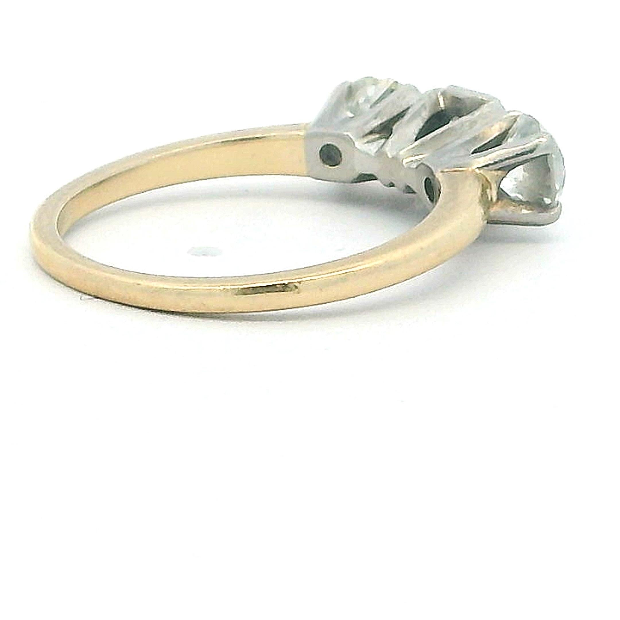 Bague à trois pierres en diamant 14K bicolore du milieu du siècle Jabel (1,20 carat au total) Excellent état - En vente à Miami, FL