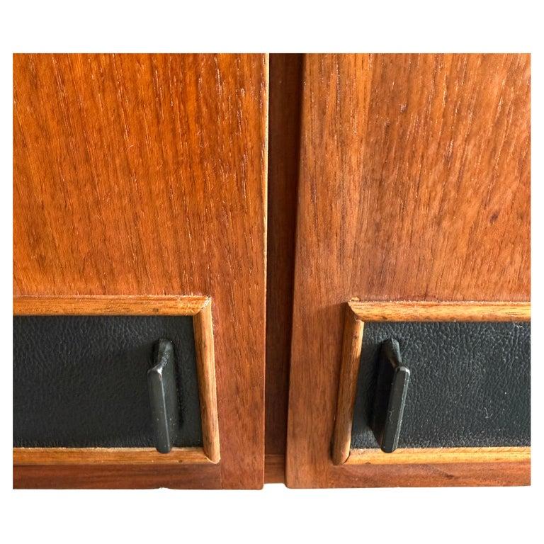 Falegnameria Jack Cartwright per Founders Long credenza da bar a parete di metà secolo in vendita