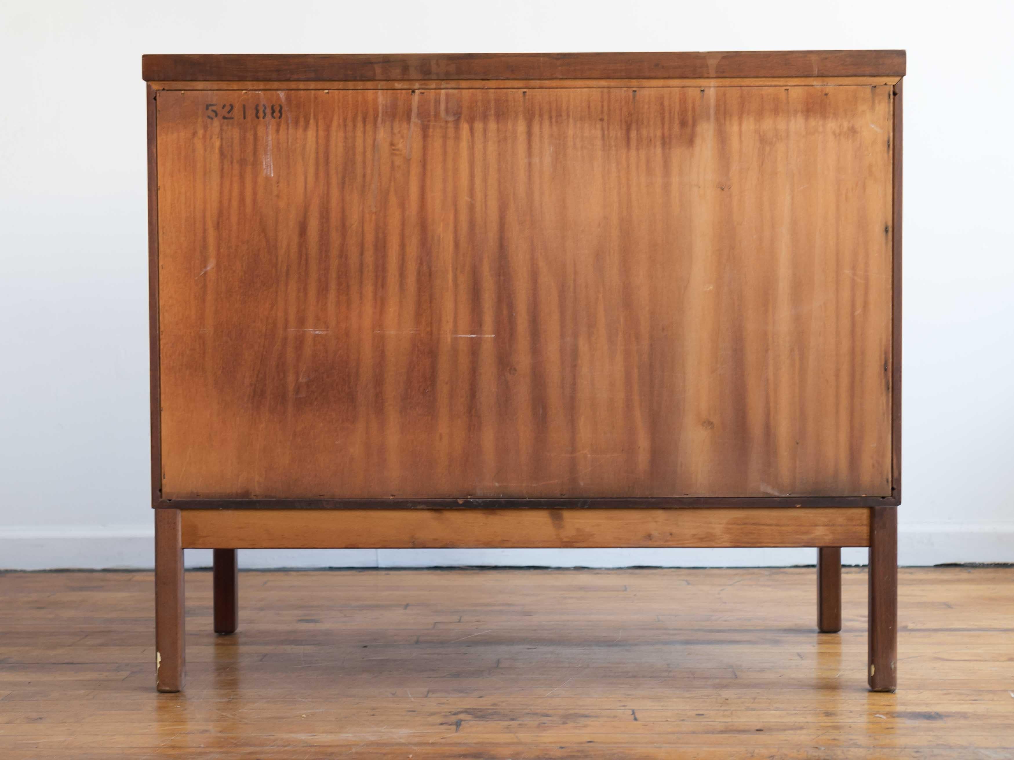 Mid Century Jack Cartwright for Founders Walnut Two Door  Buffet / Cabinet For Sale 6