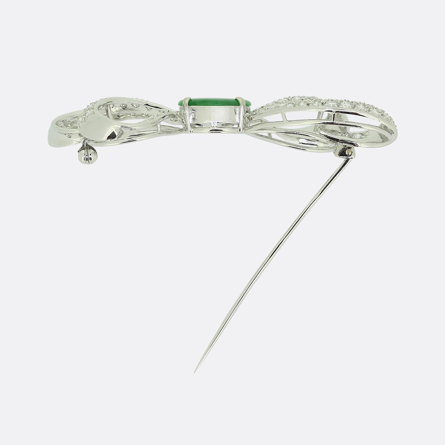 Mid-Century Jade and Diamond Brooch In Good Condition For Sale In London, GB