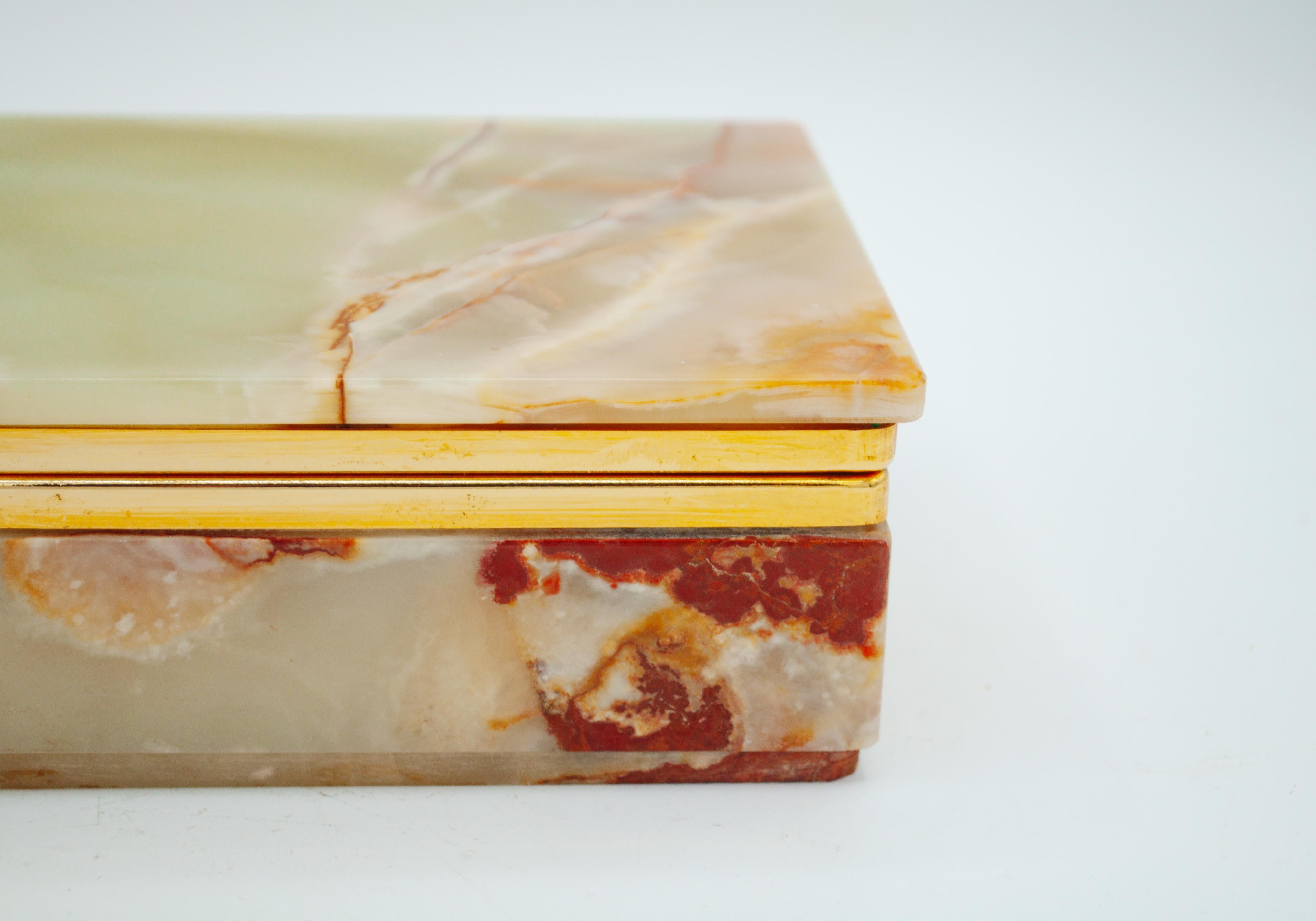 Jadegrüne Onyx-Marmor-Messing-Dekoschachtel aus der Jahrhundertmitte, Italien, 1960er Jahre (Moderne der Mitte des Jahrhunderts) im Angebot