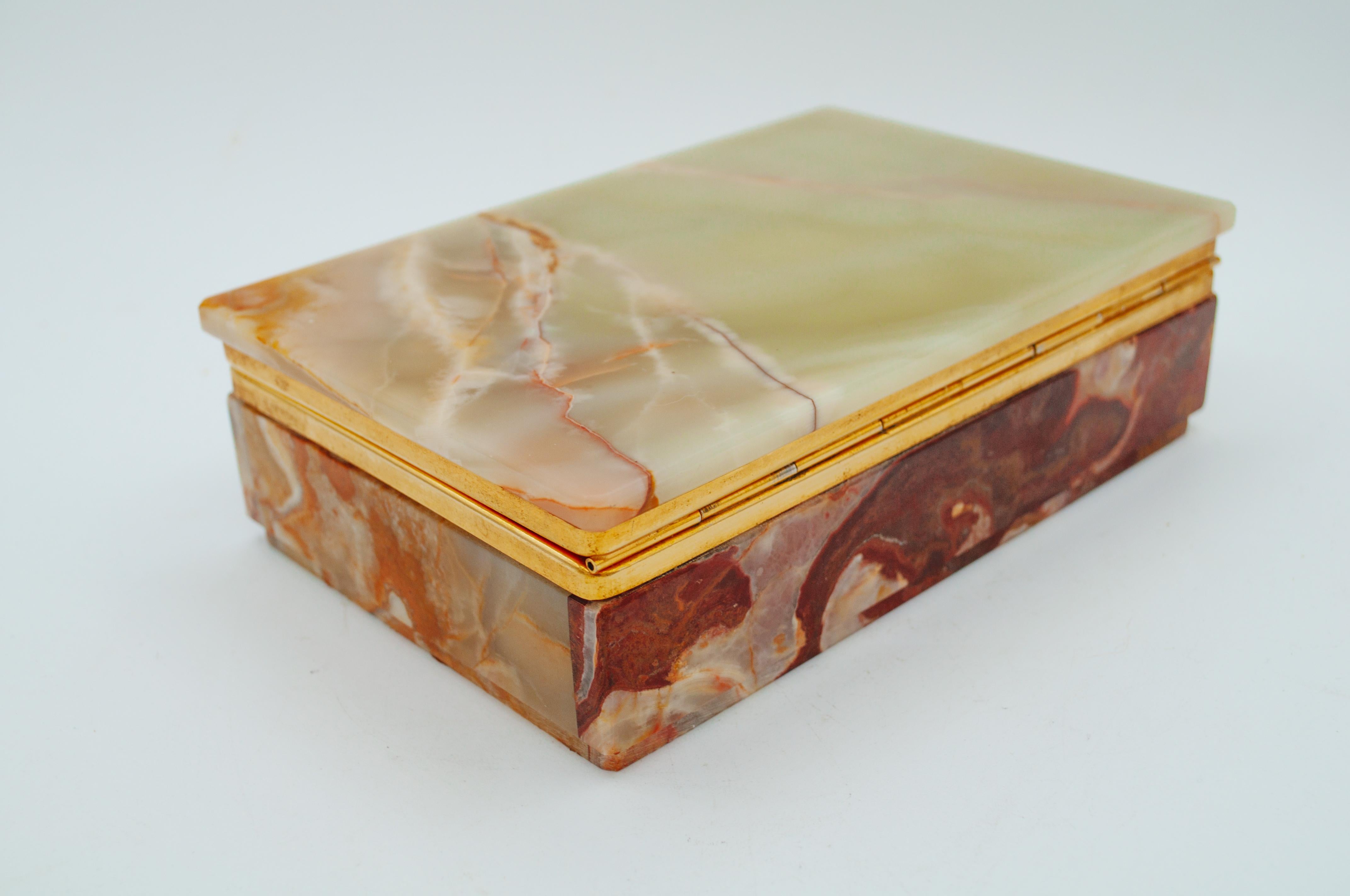 Jadegrüne Onyx-Marmor-Messing-Dekoschachtel aus der Jahrhundertmitte, Italien, 1960er Jahre (20. Jahrhundert) im Angebot