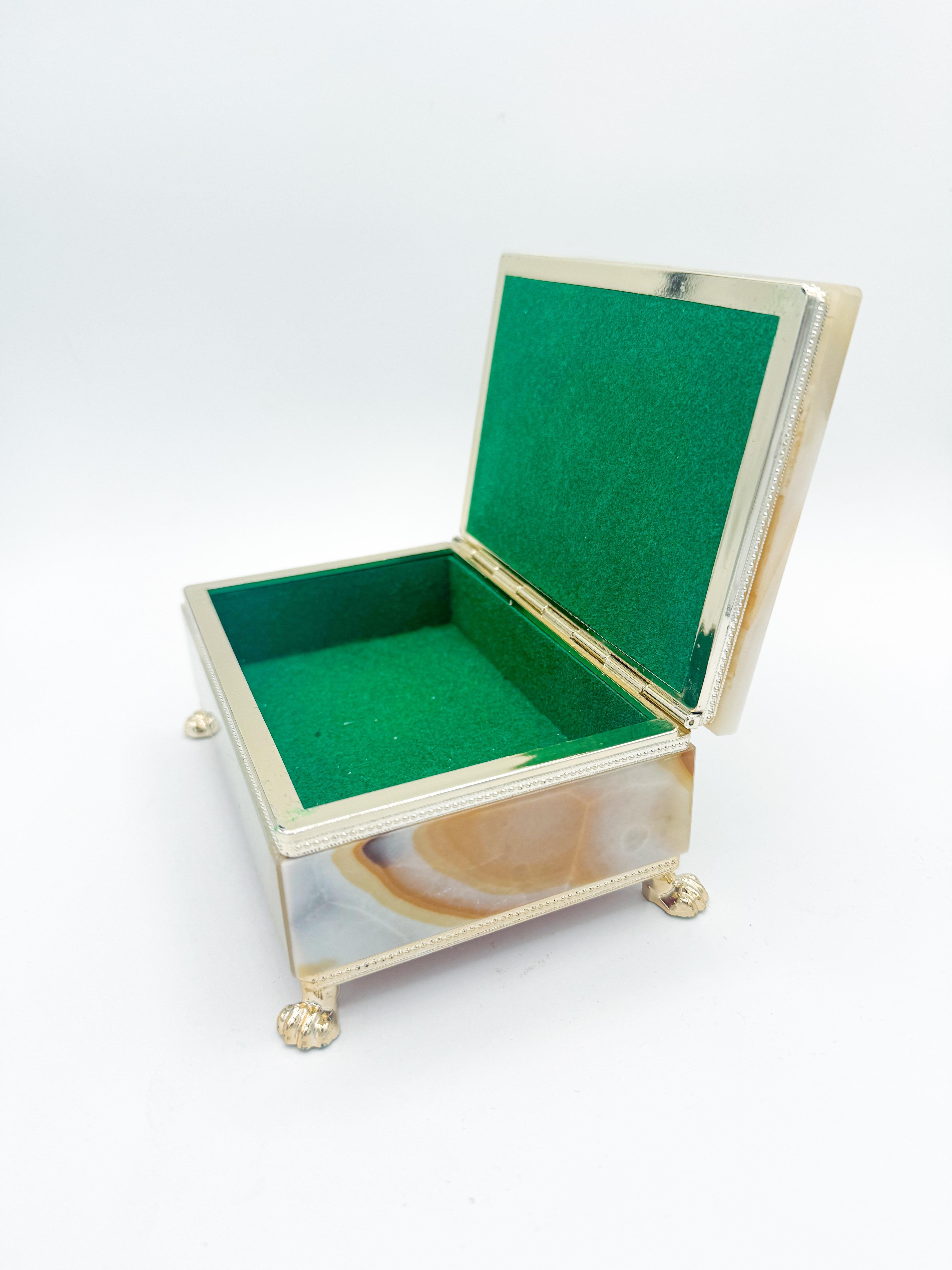 20th Century Mid-Century Jade Green Onyx Marble Decorative Box, Italy, 1960s