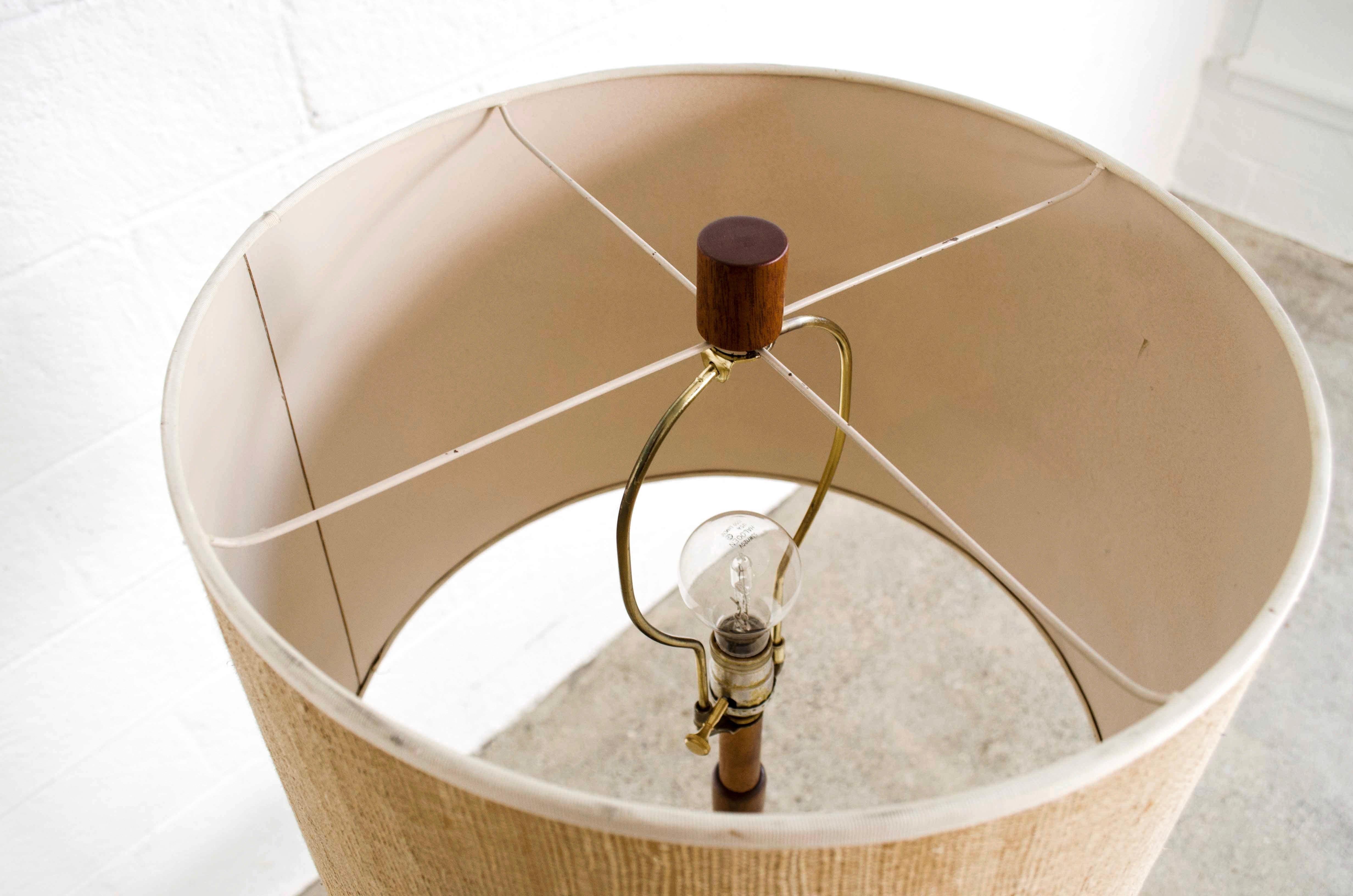 Midcentury Jane and Gordon Martz Marshall Studios Walnut Floor Lamp with Table For Sale 1