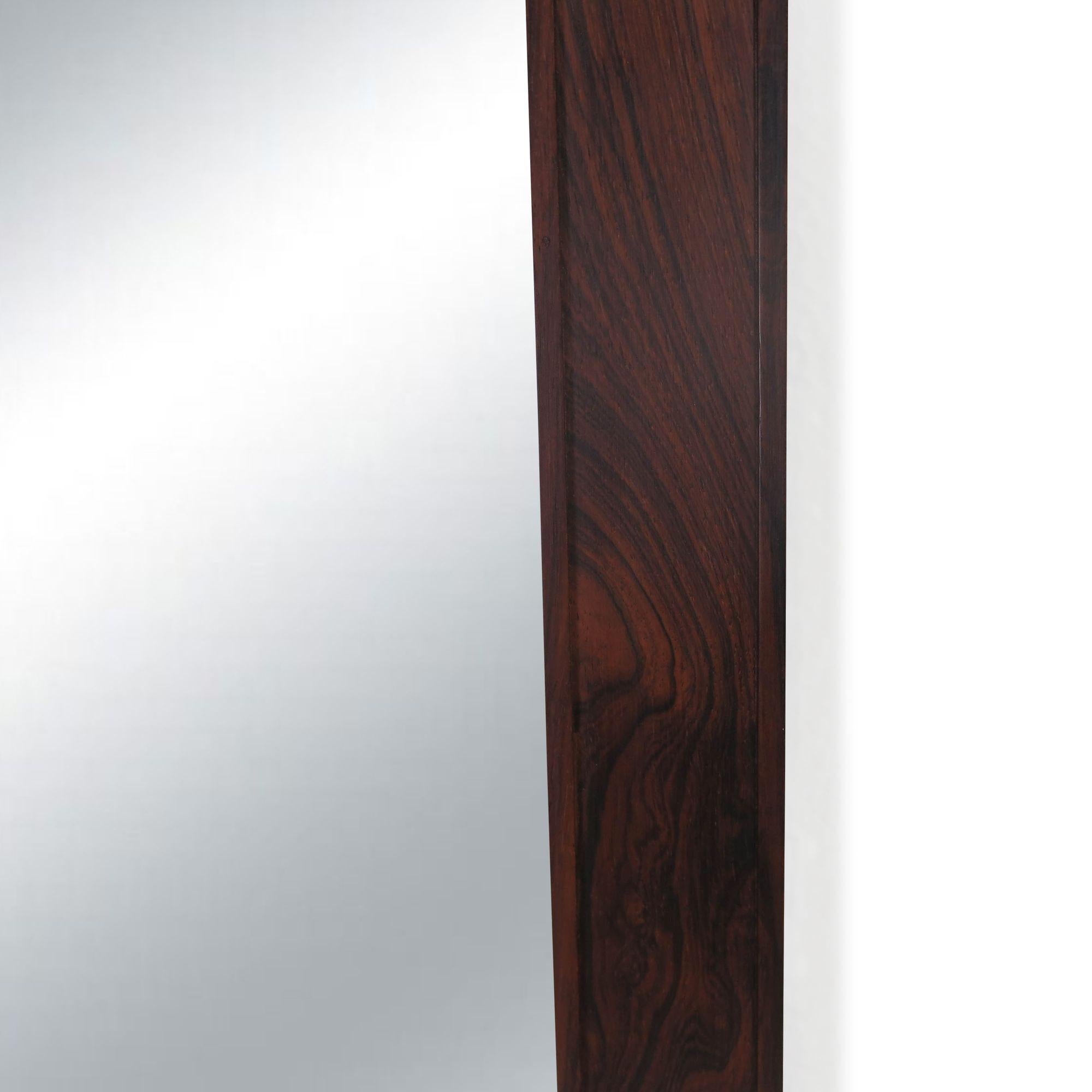 Jansen Spejle rectangular mirror with a frame crafted from beautifully grained rosewood. Stamped
Measurements
W 19,25'' x D 0,75'' x H 46''