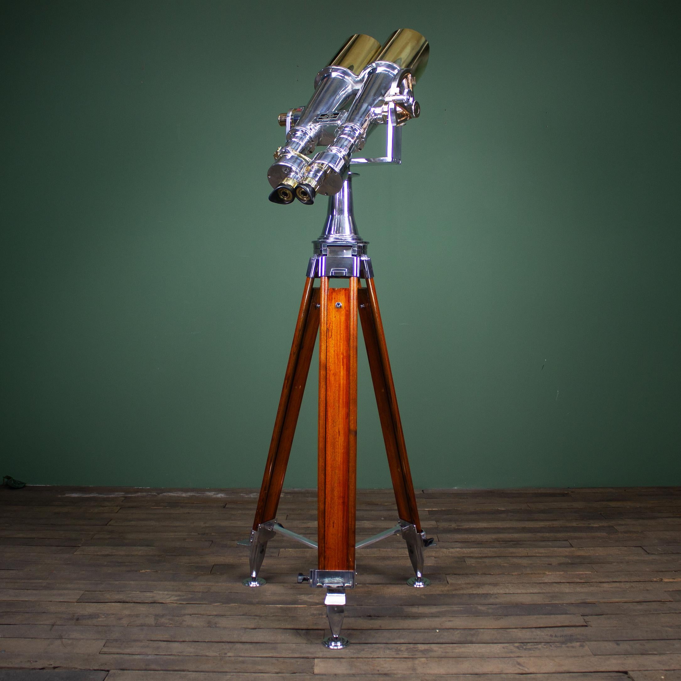 Cast Mid Century Japanese Nikon 20 x 120 Big Eye Military Binoculars & Tripod