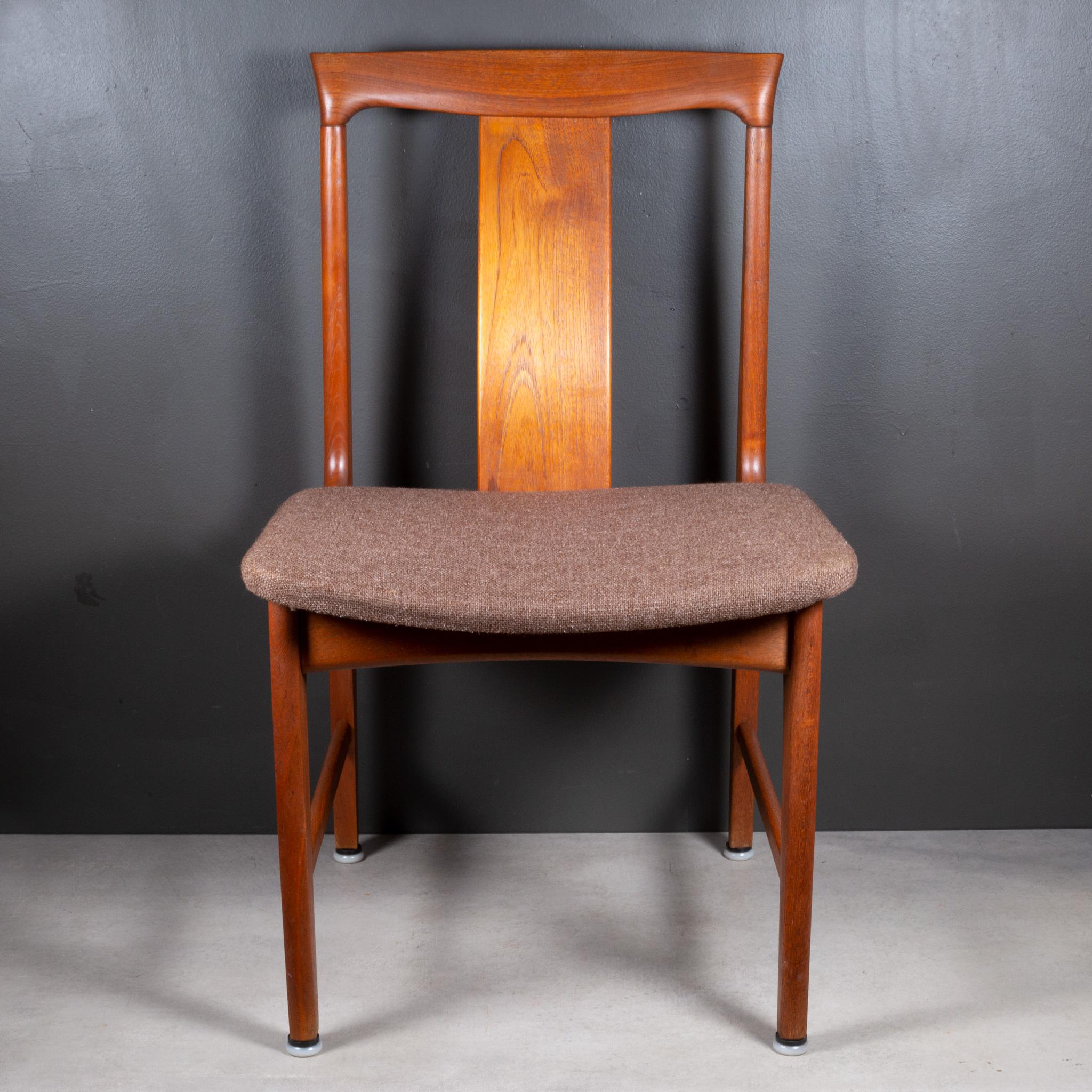 Midcentury Japanese Sculpted Teak Dining Chairs C.1960 For Sale 3