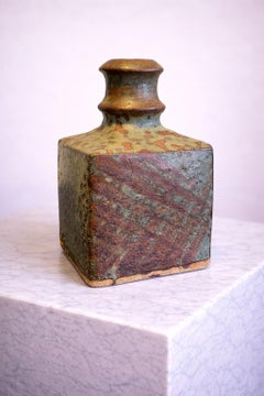 Vase en poterie de studio japonais du milieu du siècle - Bouteille en grès Wabi-Sabi (c. 1950s)