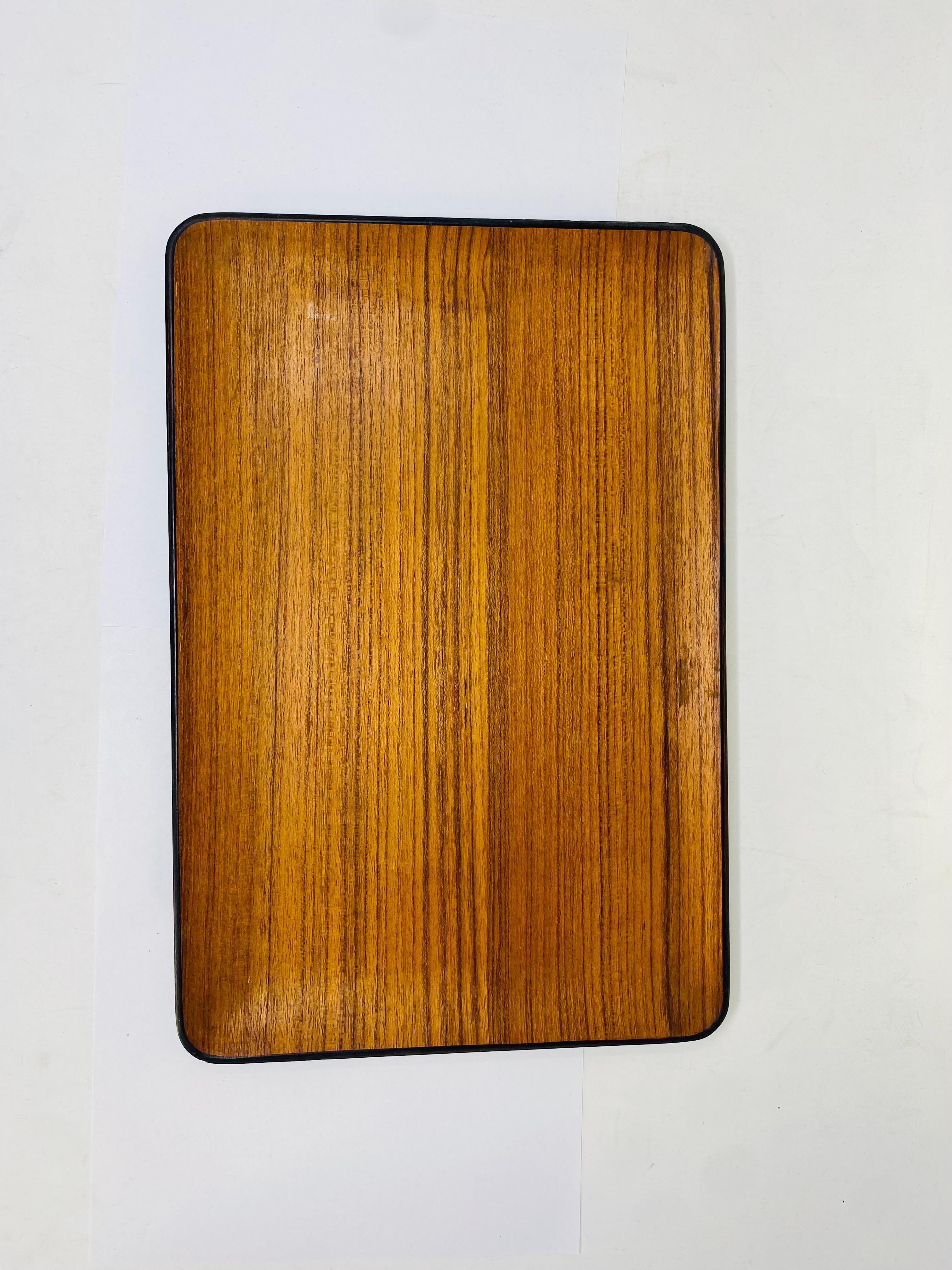 Bandeja de teca japonesa de mediados de siglo siglo XX en venta