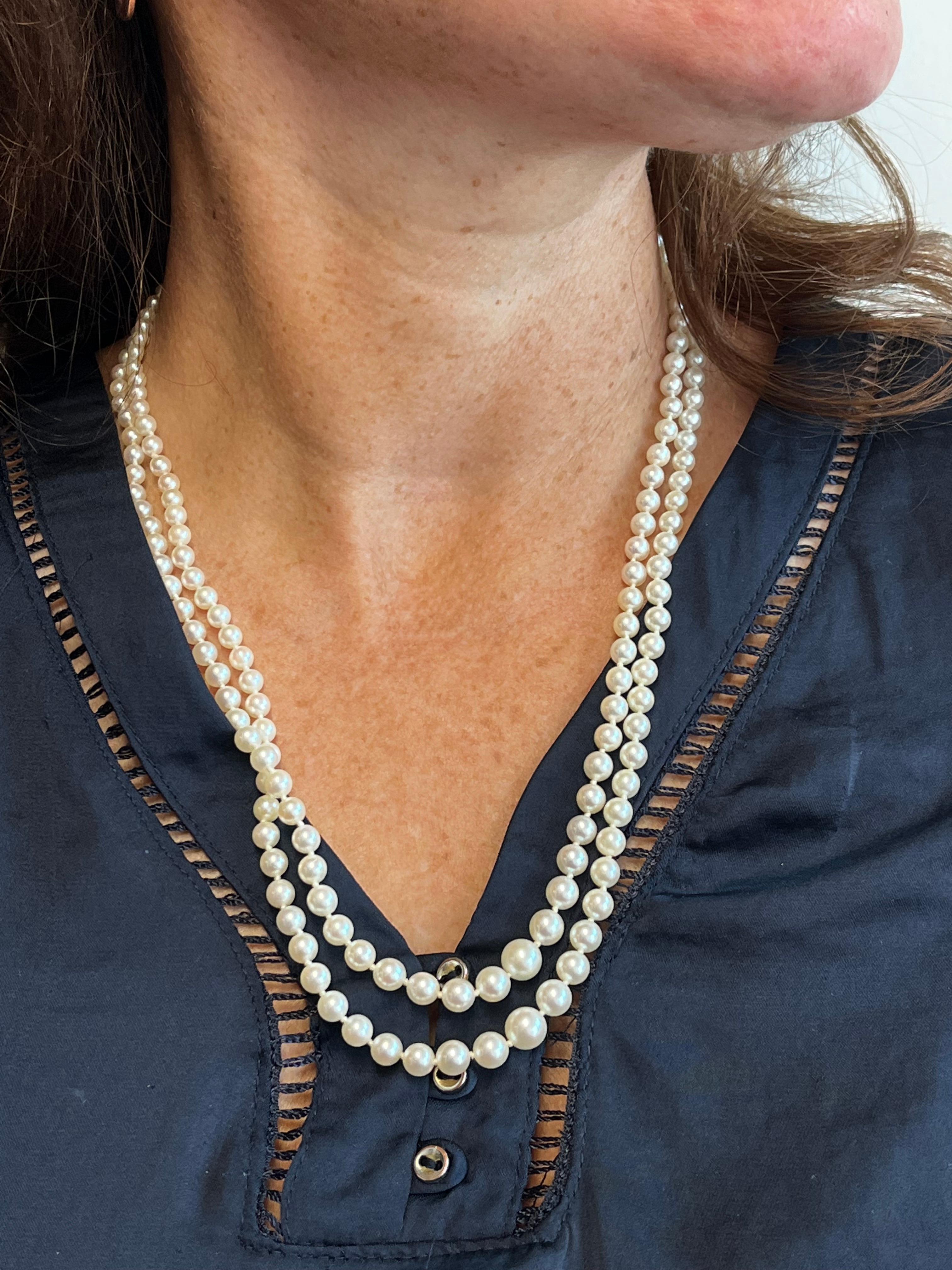Mid-Century Japanese White Akoya Pearl Double Strand Necklace

Discover the allure of timeless elegance with this exquisite double strand necklace featuring Japanese white Akoya pearls. Hailing from the mid-last century, this piece is a testament to