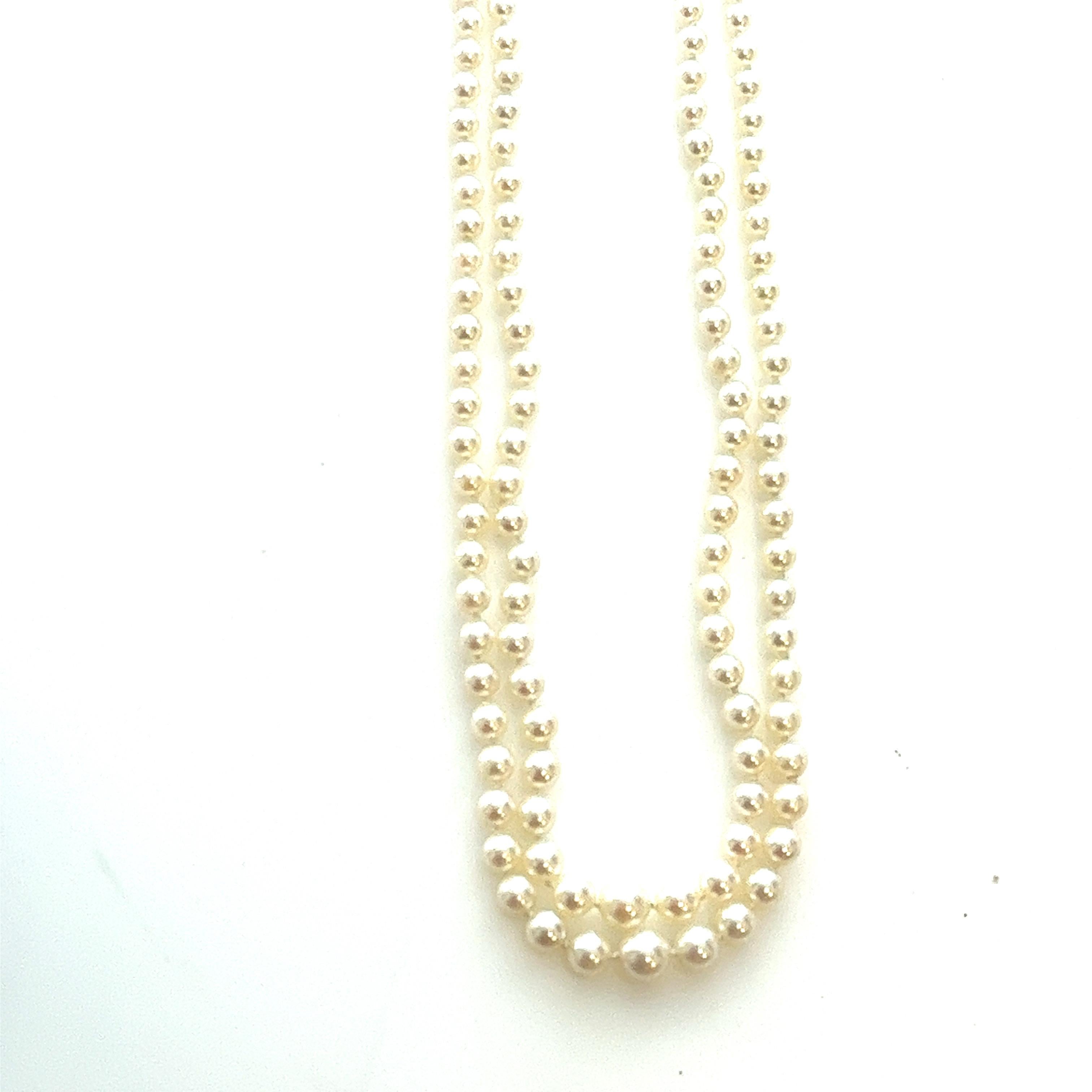 Retro Mid-Century Japanese White Akoya Pearl Graduating Double Strand Necklace For Sale