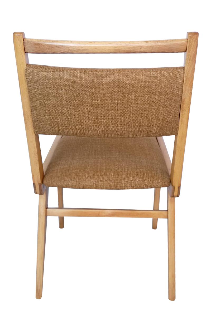 Mid Century JAR Stuhl, Tabacco Wool Millais von Dedar, Polen, Europa, 1960er Jahre. (20. Jahrhundert) im Angebot