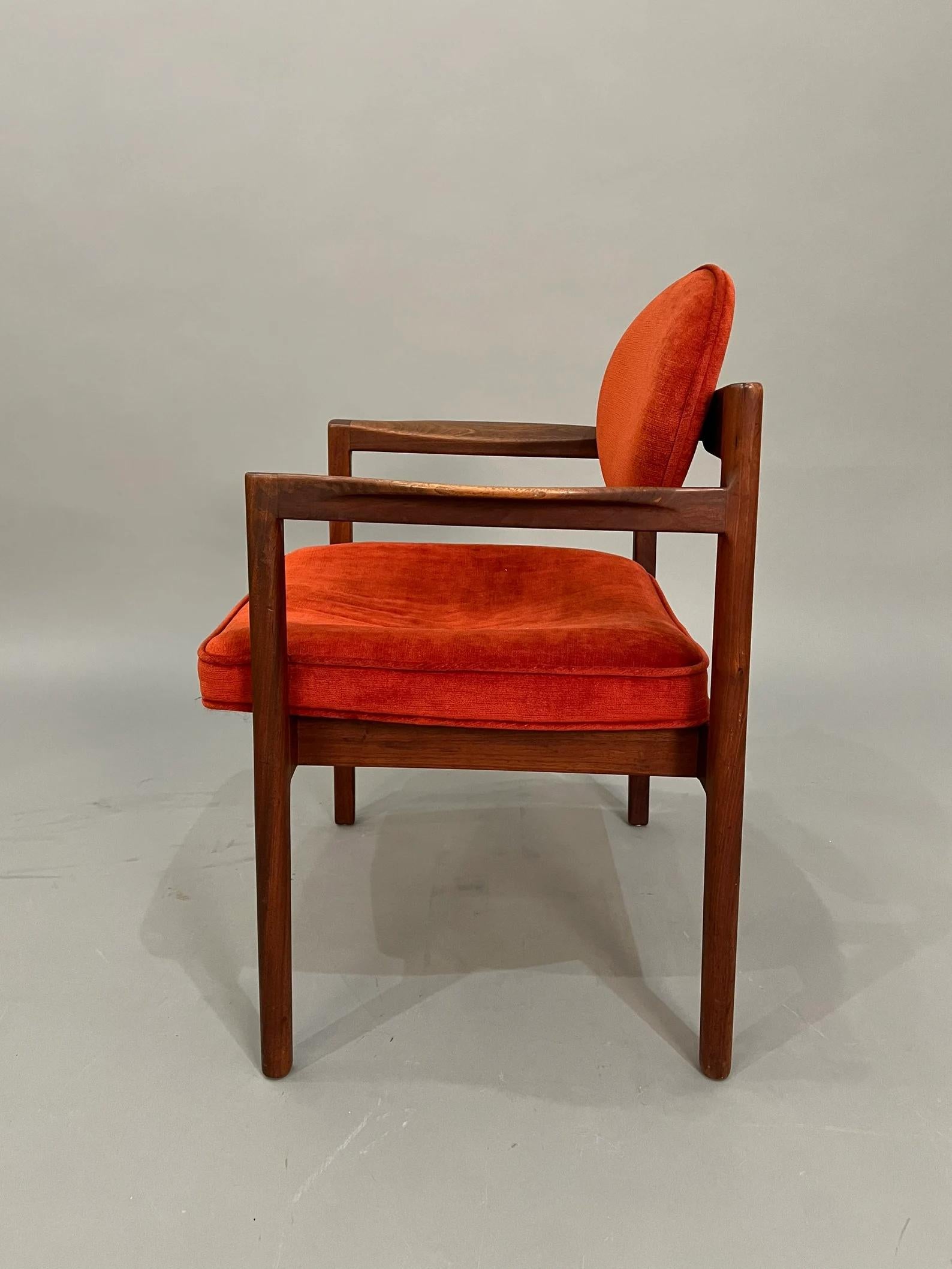 Midcentury, Jens Risom Office / Dining Chair Original Upholstery 1960s In Fair Condition In Hudson, NY