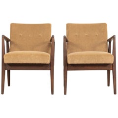 Midcentury Jens Risom Walnut Wood and Upholstered Lounge Armchairs, a Pair