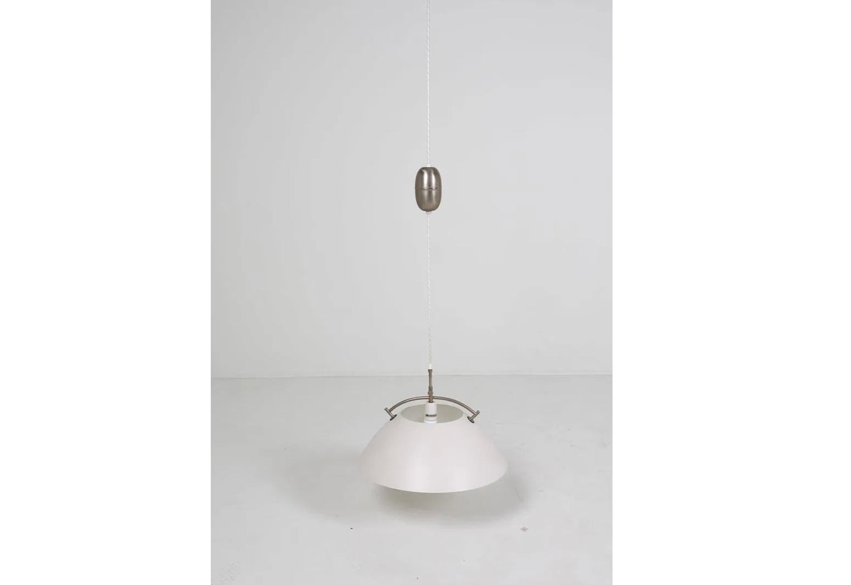 Danish Mid century JH 604 Pendant Lamp by Hans Wegner for Louis Poulsen 1960 For Sale