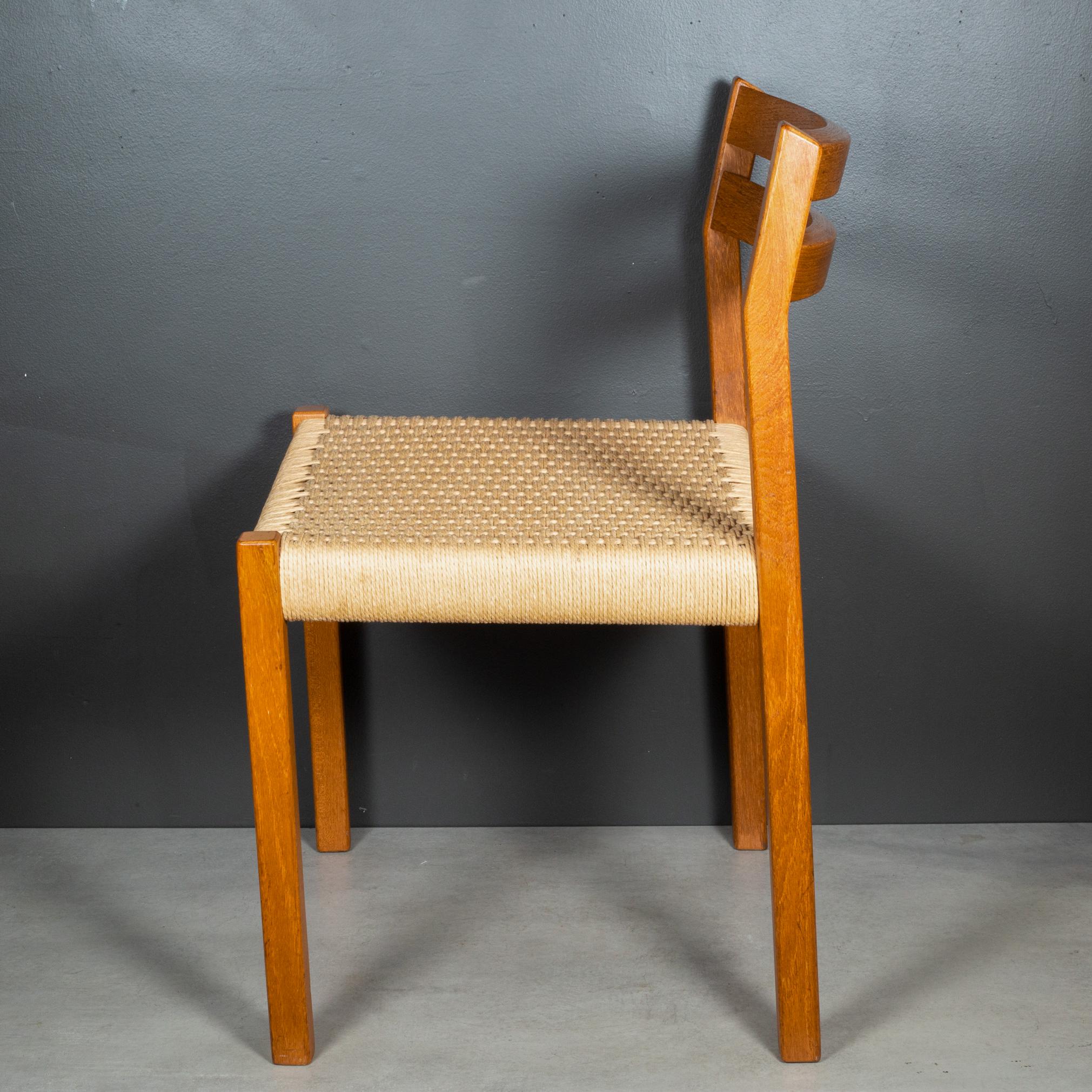 Mid-Century J.L.A. Sedie da pranzo danesi Moller Model #404 c.1974 in vendita 4
