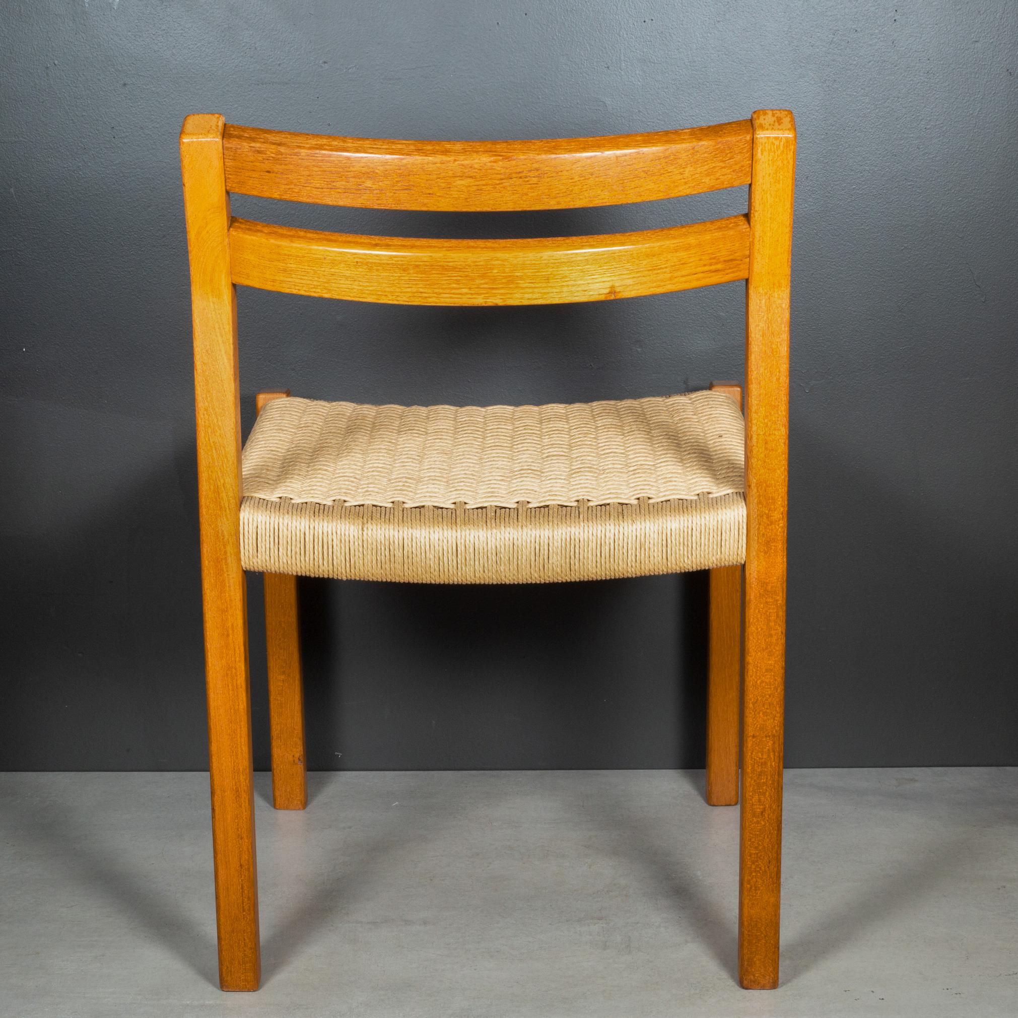 Mid-Century J.L.A. Sedie da pranzo danesi Moller Model #404 c.1974 in vendita 5