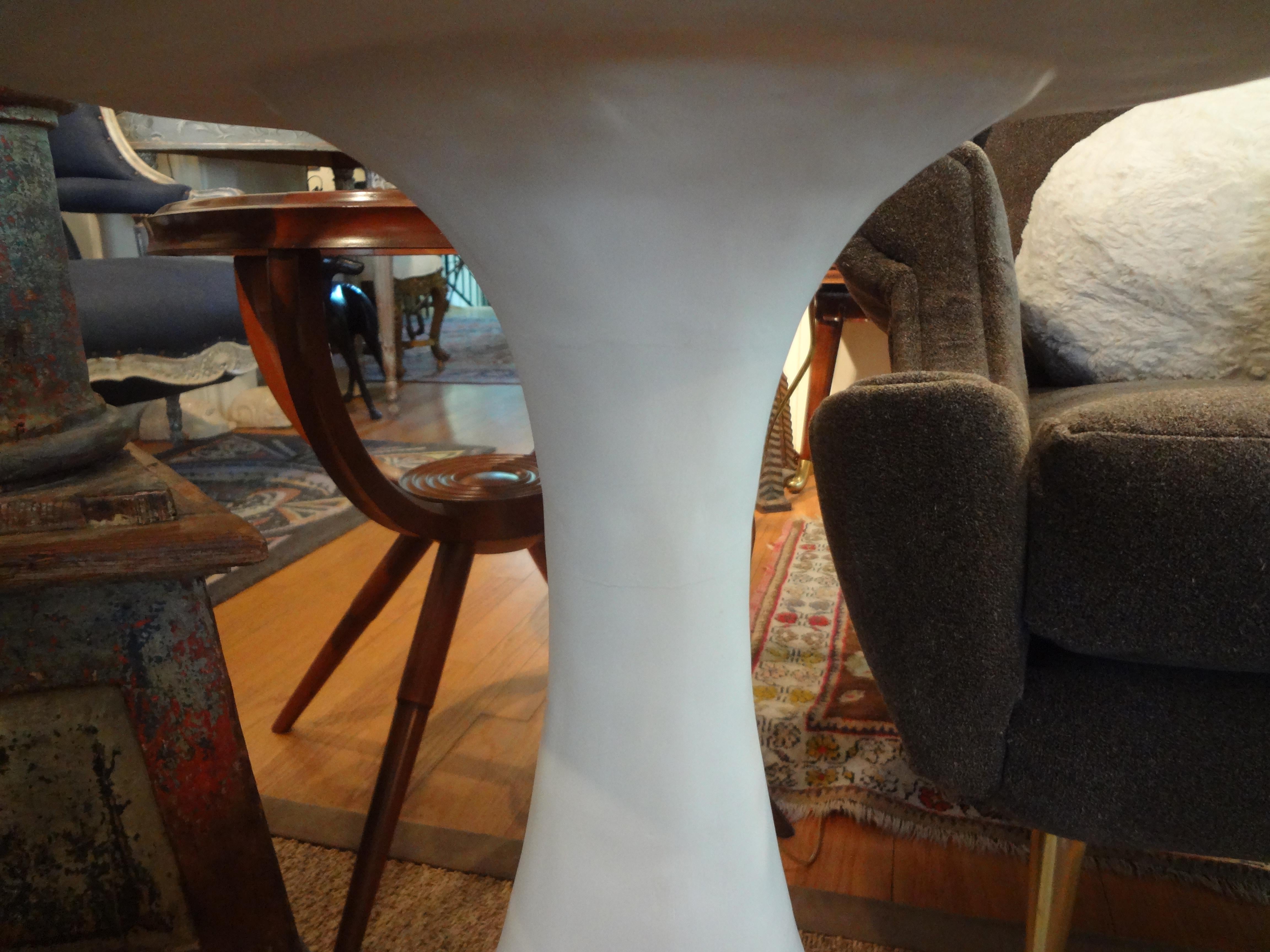 Midcentury John Dickinson Style Plaster Table In Good Condition In Houston, TX