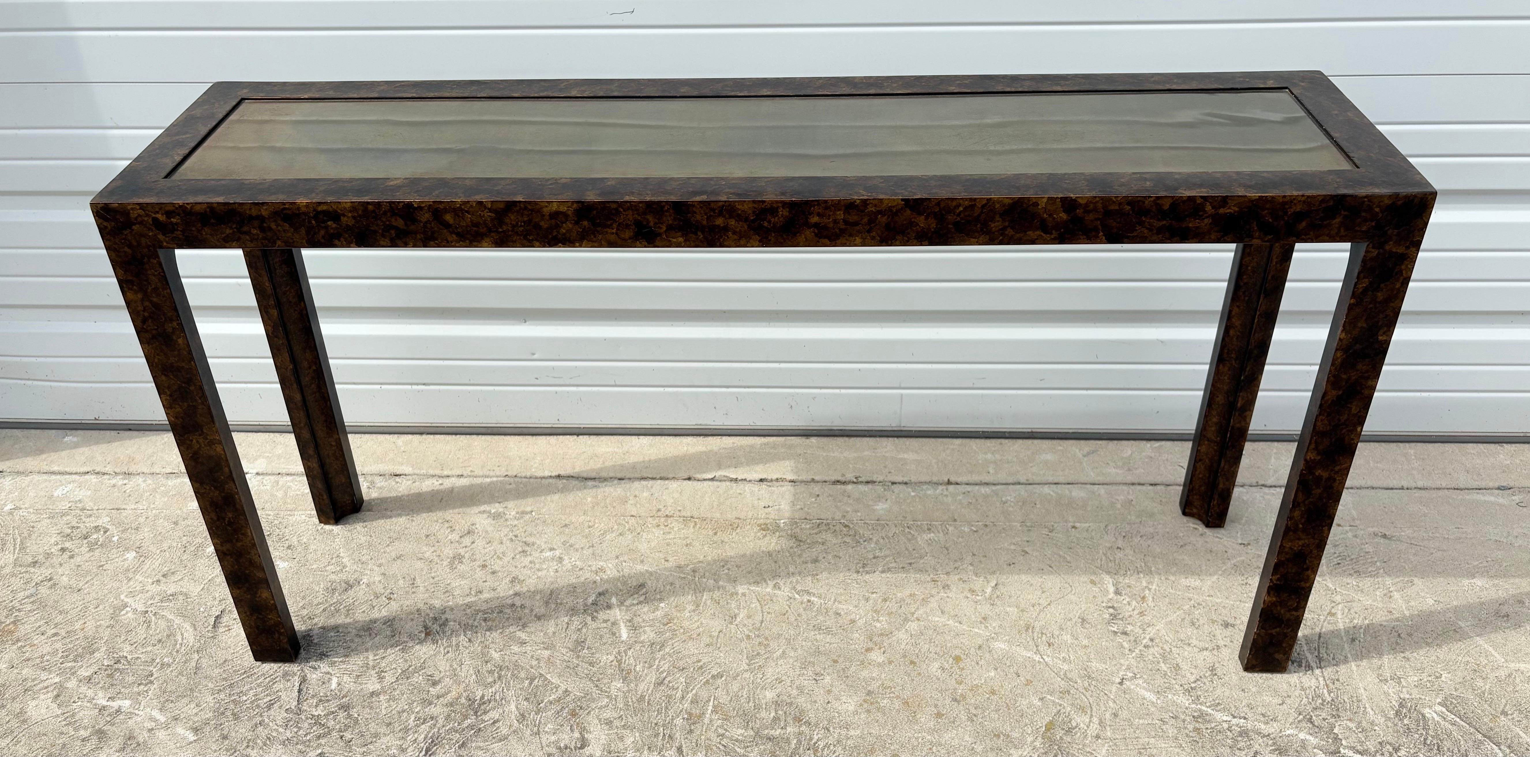 Console du milieu du siècle de John Widdicomb en fausse écaille et laiton en vente 7