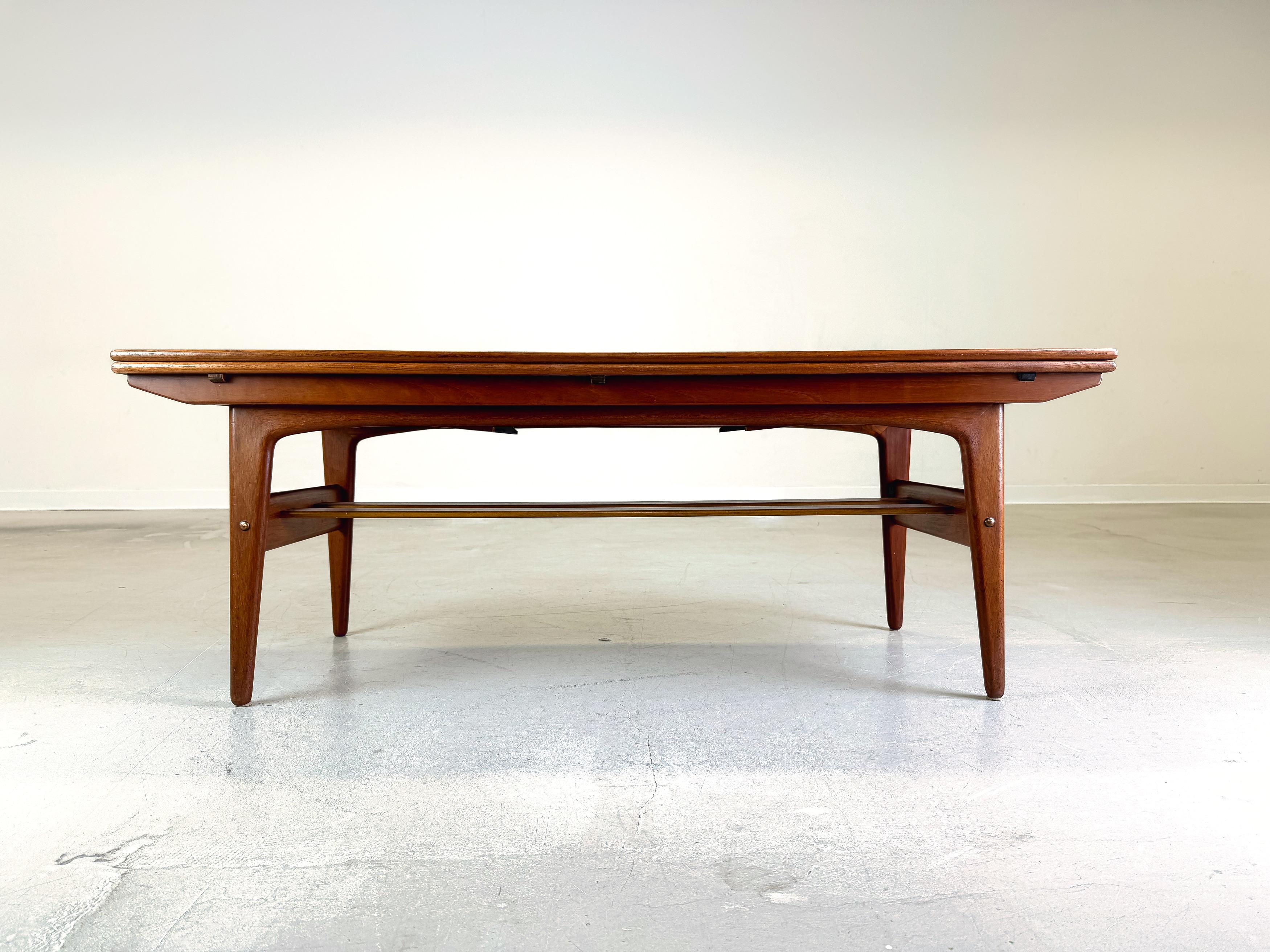 Table basse d'ascenseur Kai Kristiansen Trioh en teck du milieu du siècle dernier en vente 2