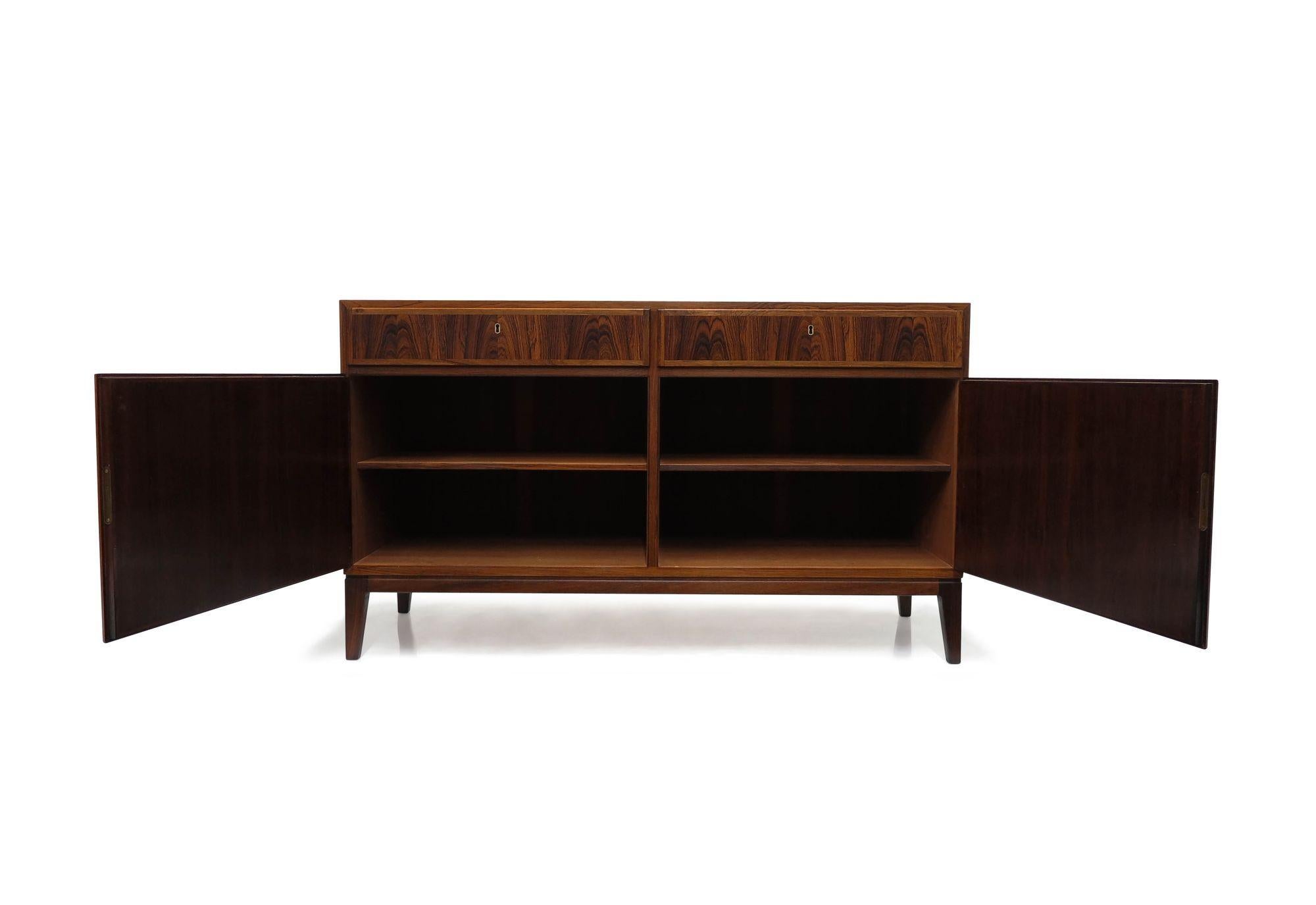 Scandinavian Modern Mid-century Kai Winding Danish Rosewood Cabinet For Sale