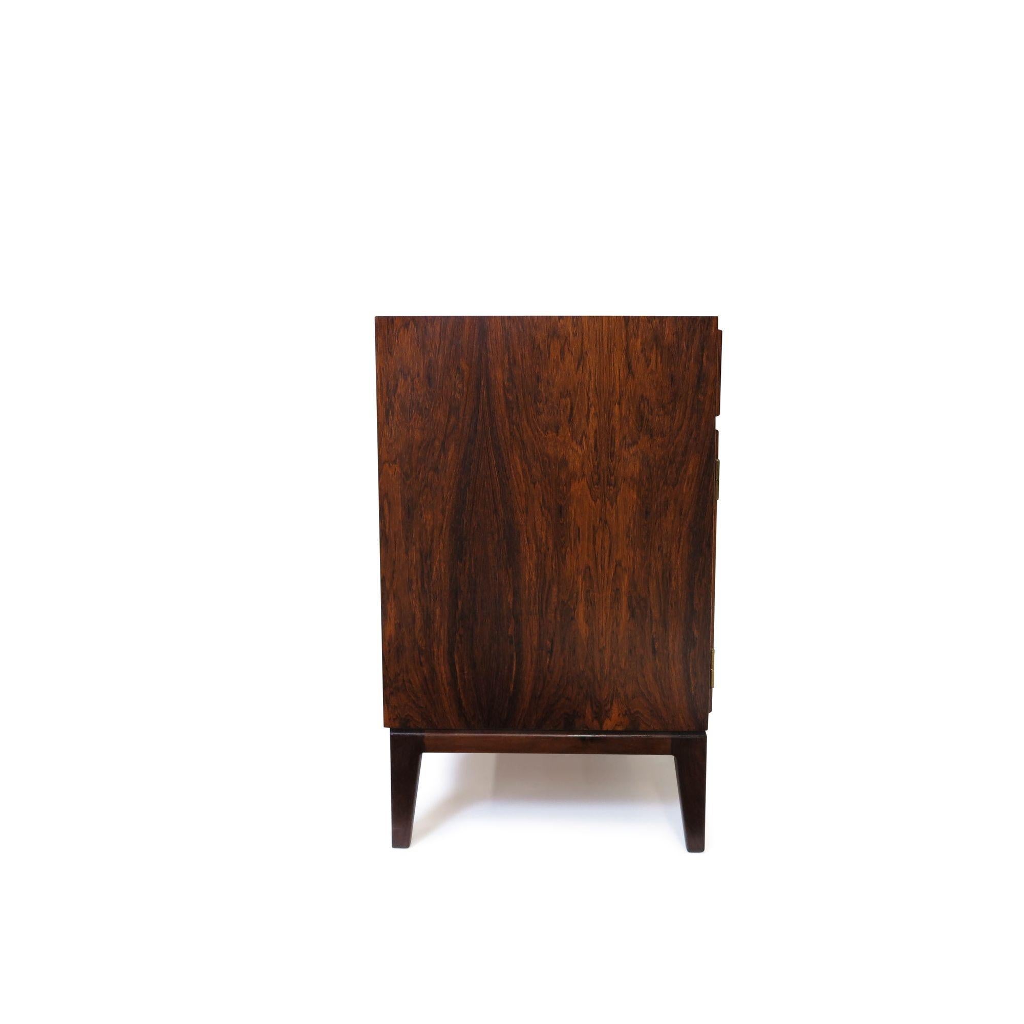 Mid-century Kai Winding Danish Rosewood Cabinet For Sale 2