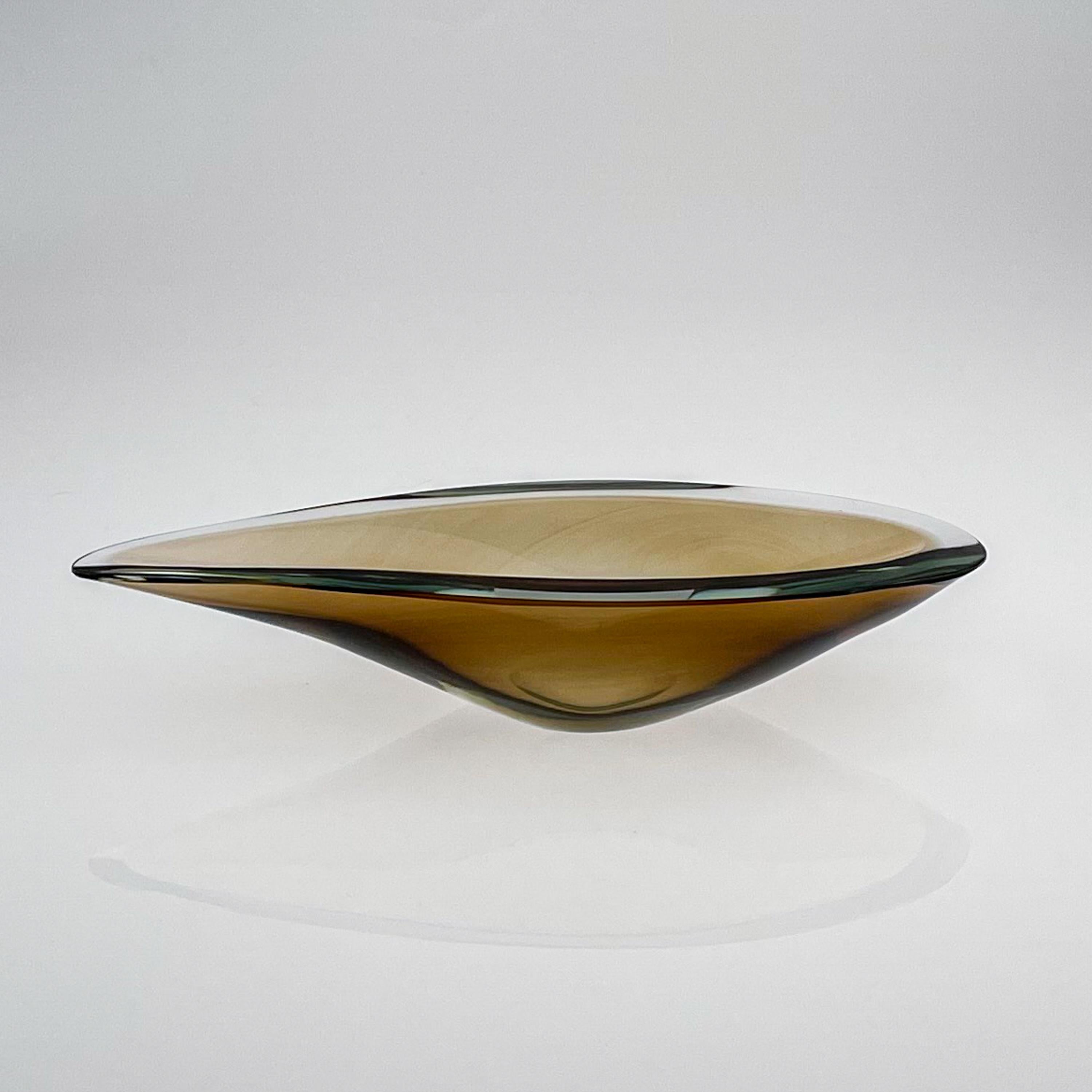 Mid Century Kaj Franck Glass Art Dish Willowleaf Brown Clear Handblown Finland For Sale 5