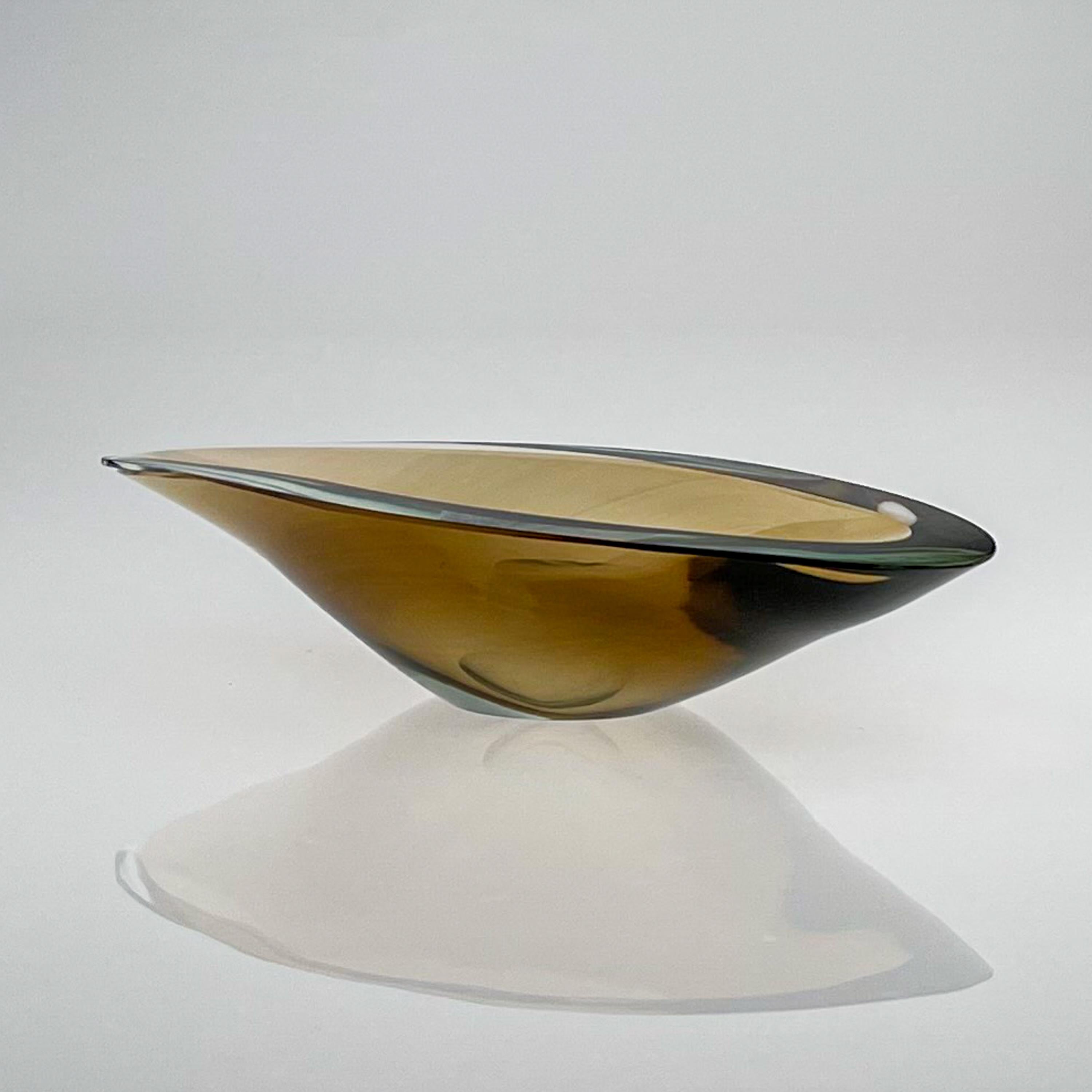 Finnish Mid Century Kaj Franck Glass Art Dish Willowleaf Brown Clear Handblown Finland For Sale