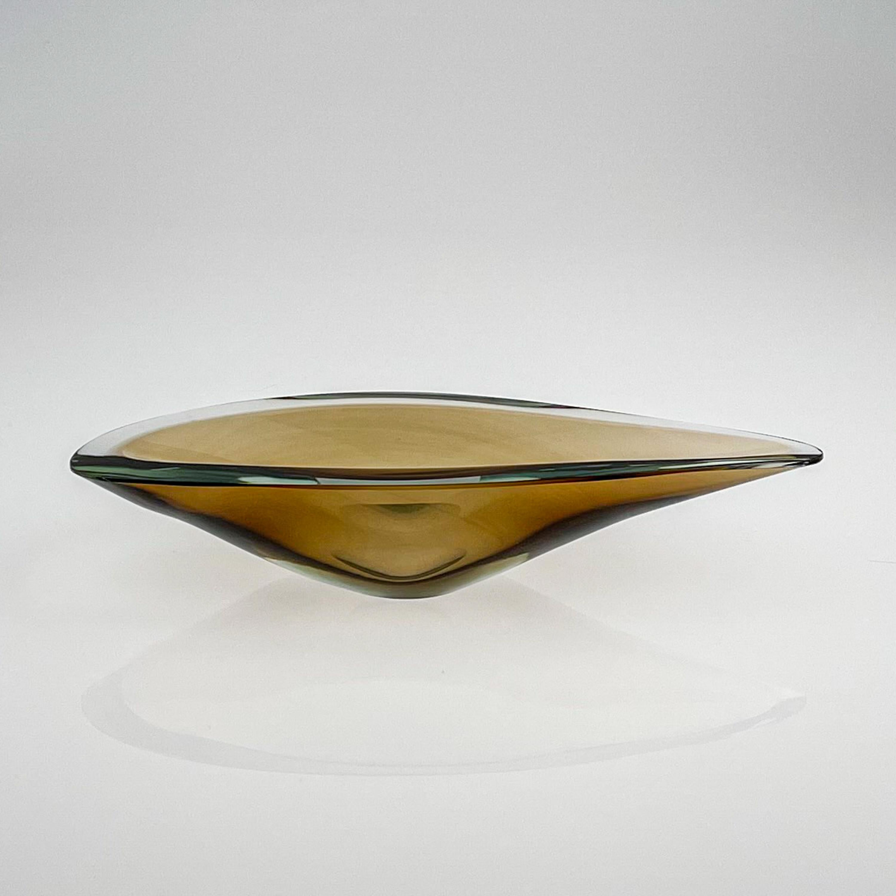Mid Century Kaj Franck Glass Art Dish Willowleaf Brown Clear Handblown Finland For Sale 1