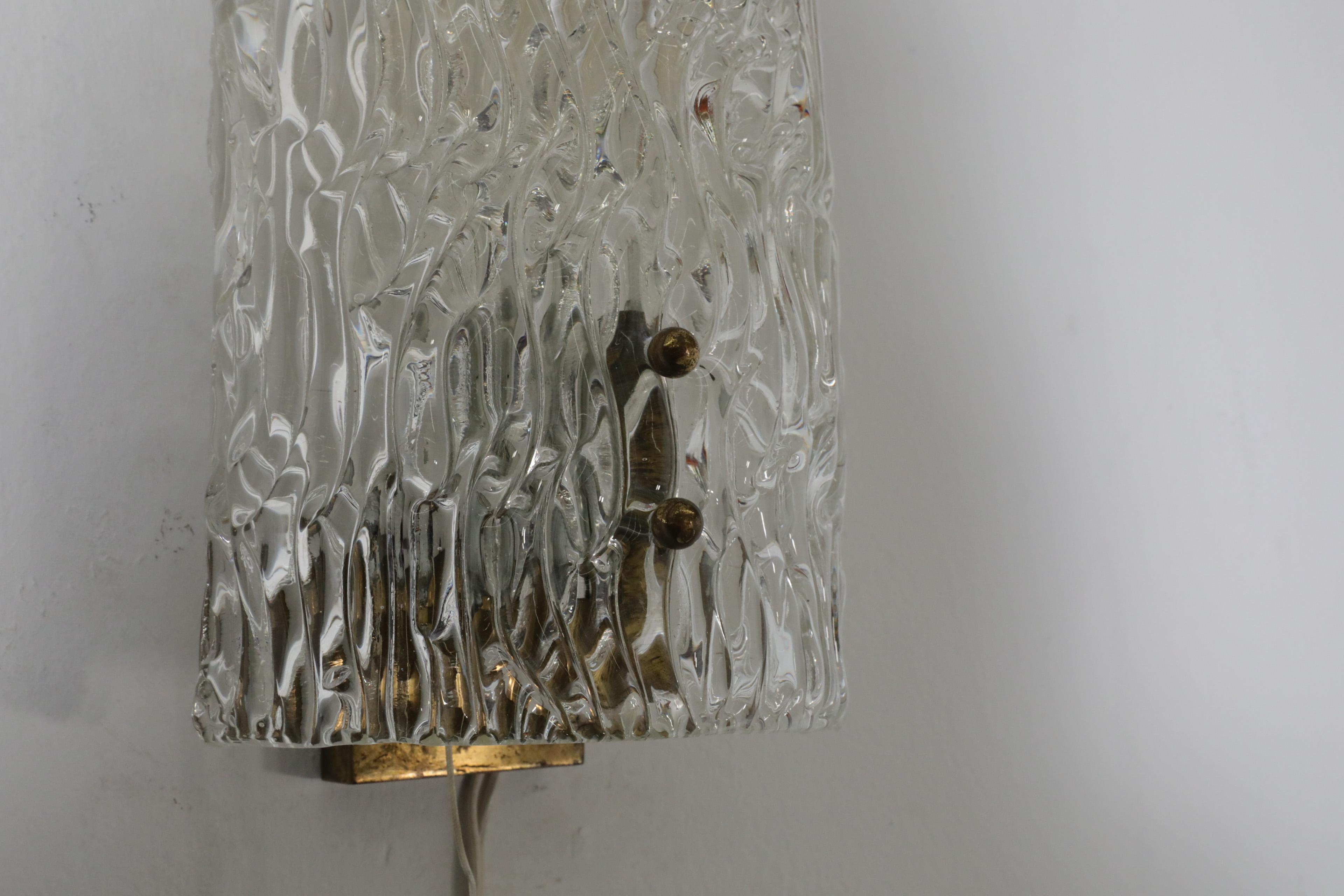 Mid-Century Kalmar Style Moulded Glass and Brass Wall Sconce For Sale 4