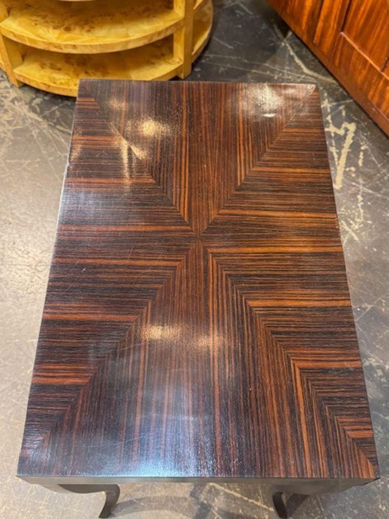 Tavolino di metà secolo in mogano e legno di Macassar di Karl Springer In condizioni buone in vendita a Dallas, TX