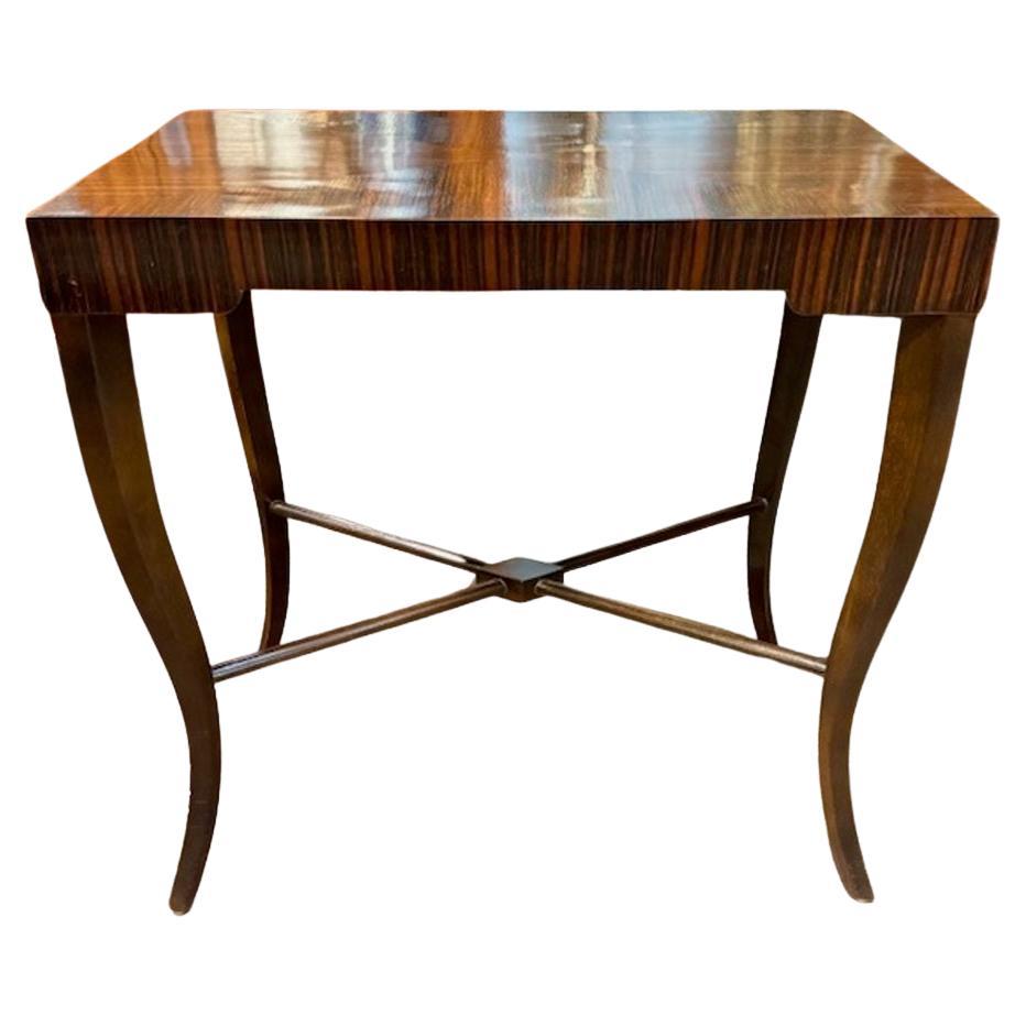 Mesa auxiliar de mediados de siglo Karl Springer de caoba y madera de macasar