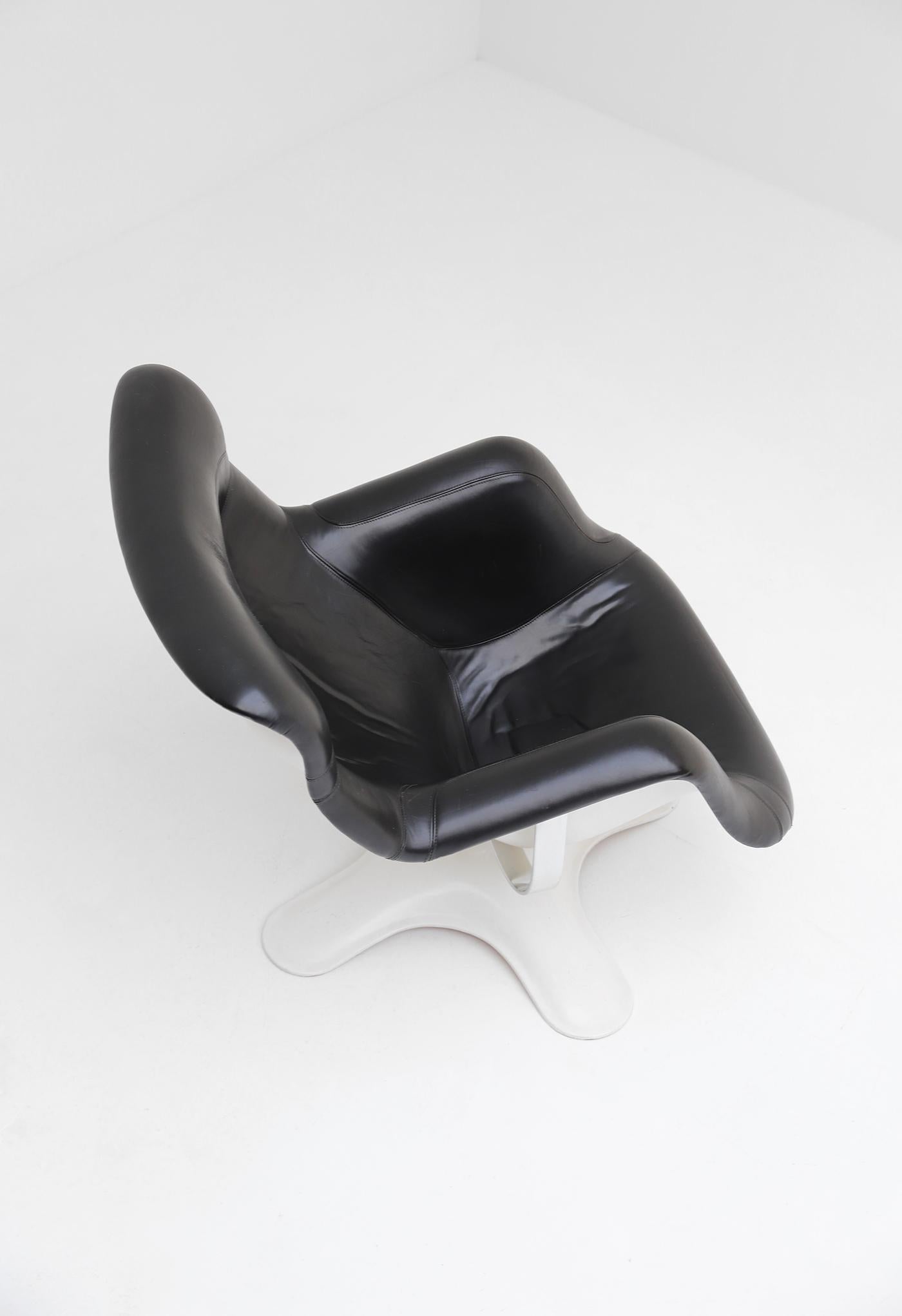 Leather Mid-century 'Karuselli' Lounge Chair by Yrjö Kukkapuro for Avarte Finland, 1960s For Sale