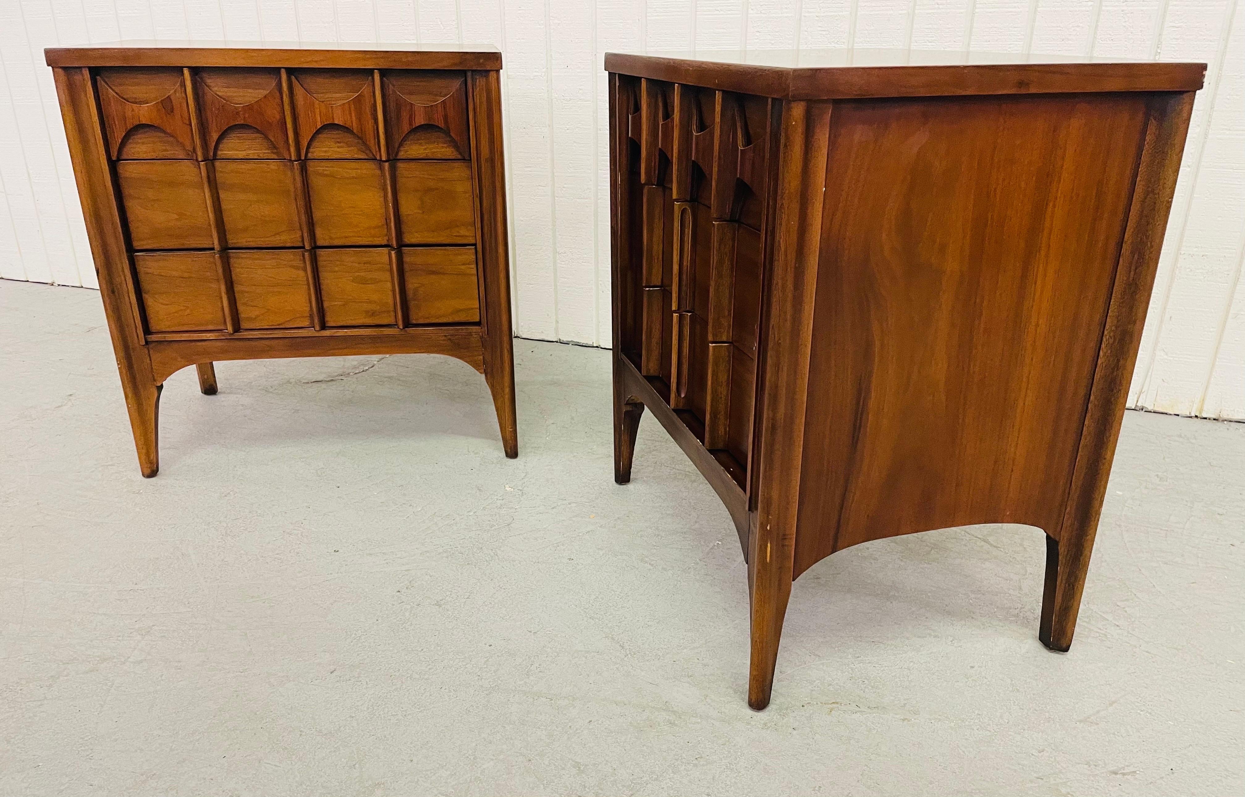 This listing is for a pair of mid-century Kent Coffey Perspecta walnut nightstands. Featuring three drawers for storage, rosewood pulls on the top drawers, and a beautiful walnut finish.