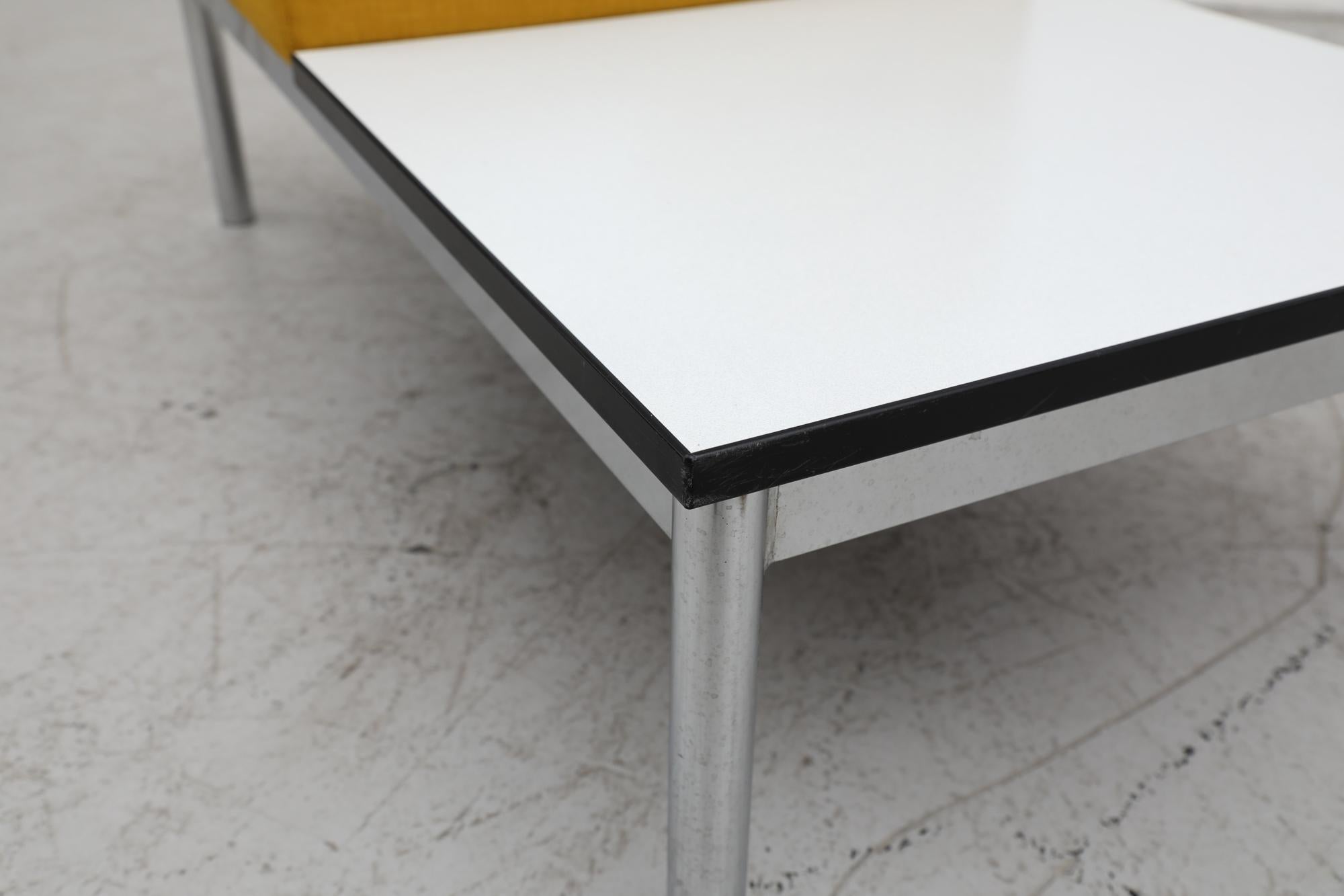 Silla Amarilla de Mitad de Siglo Estilo Kho Liang Ie con Mesa Conectada en venta 6