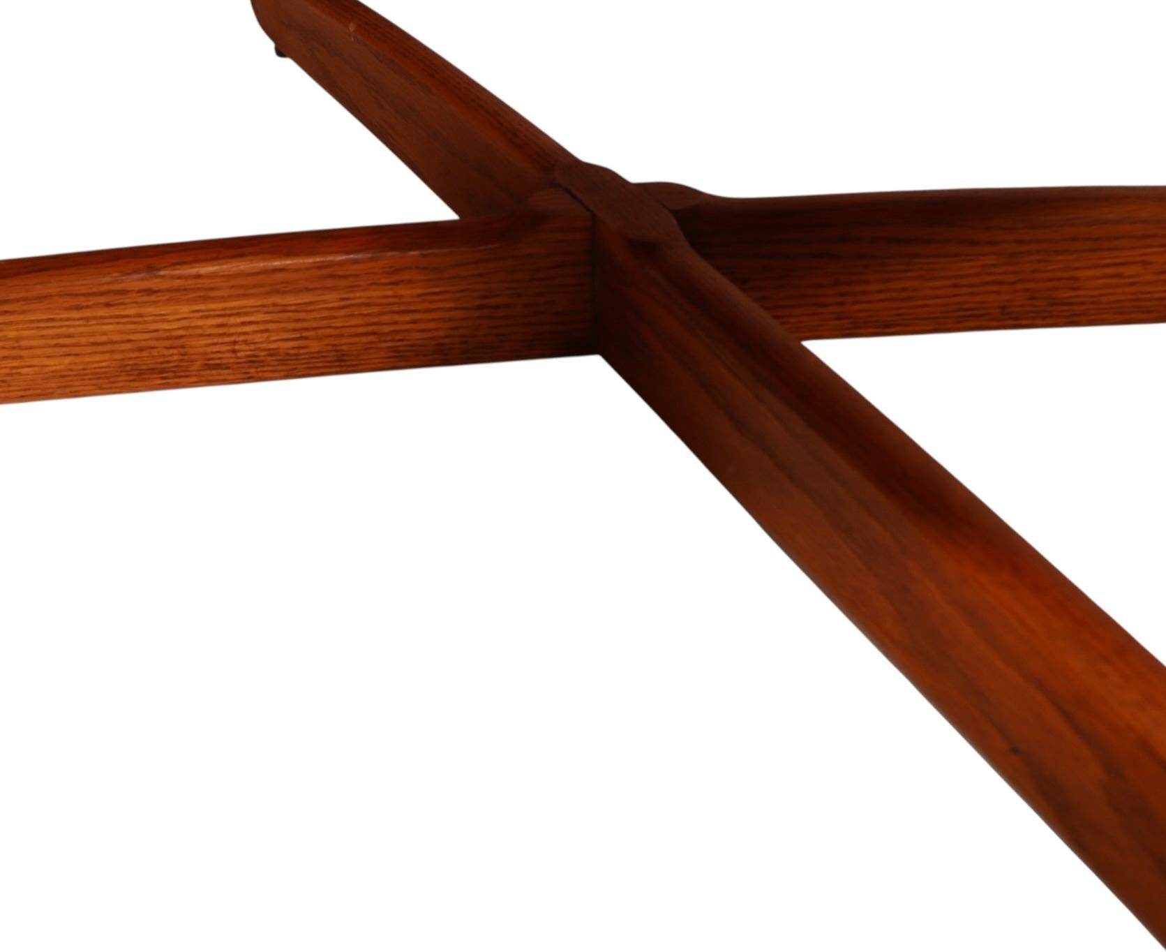 Wood Mid Century Kidney Bean Top Coffee Table by Perception  Lane # 1166 54 For Sale
