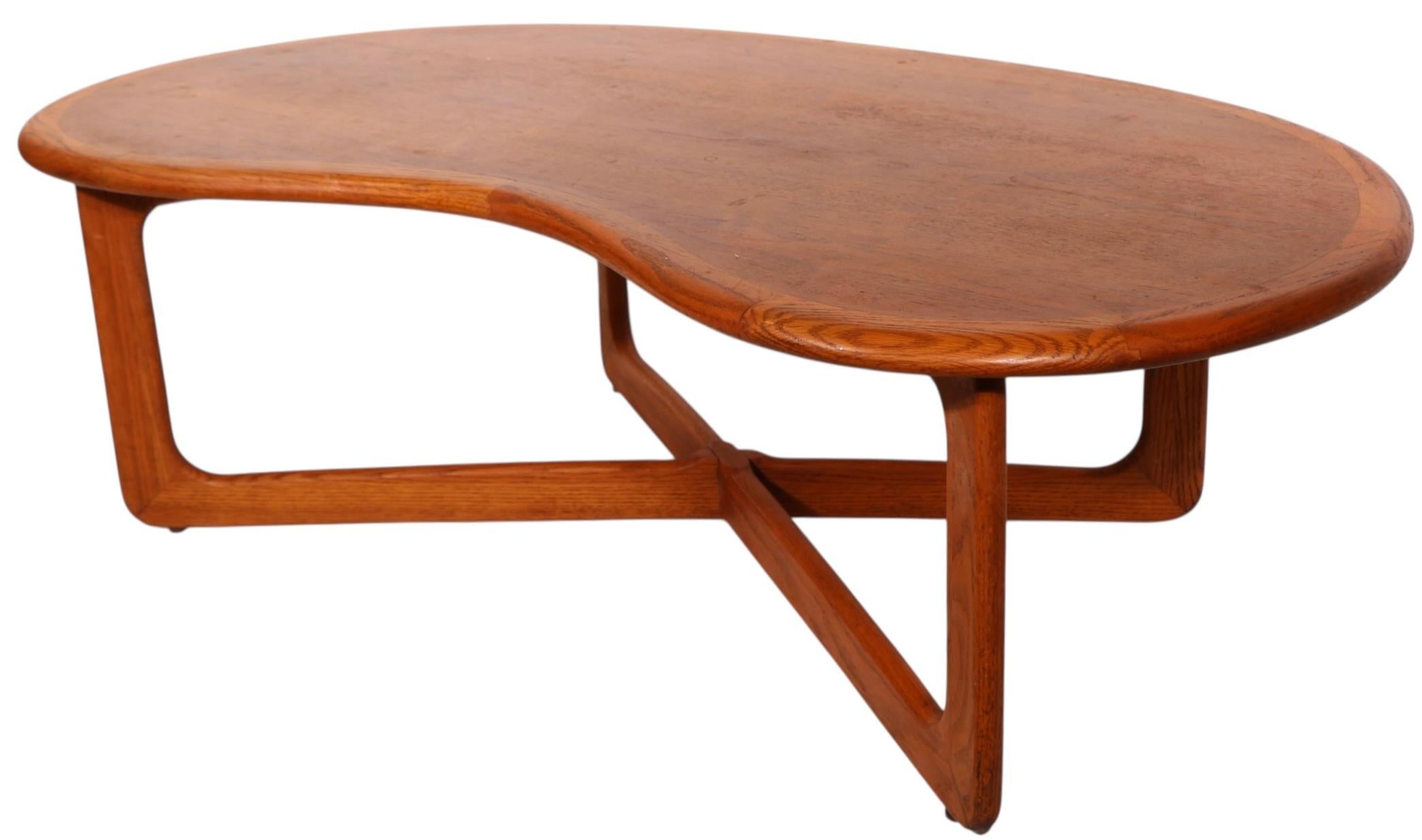 Mid Century Kidney Bean Top Coffee Table by Perception  Lane # 1166 54 For Sale 1