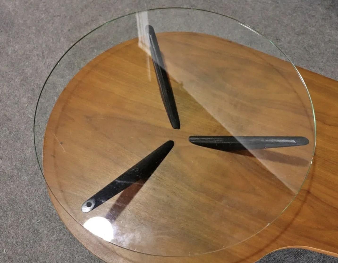 Verre Table basse réniforme du milieu du siècle en vente
