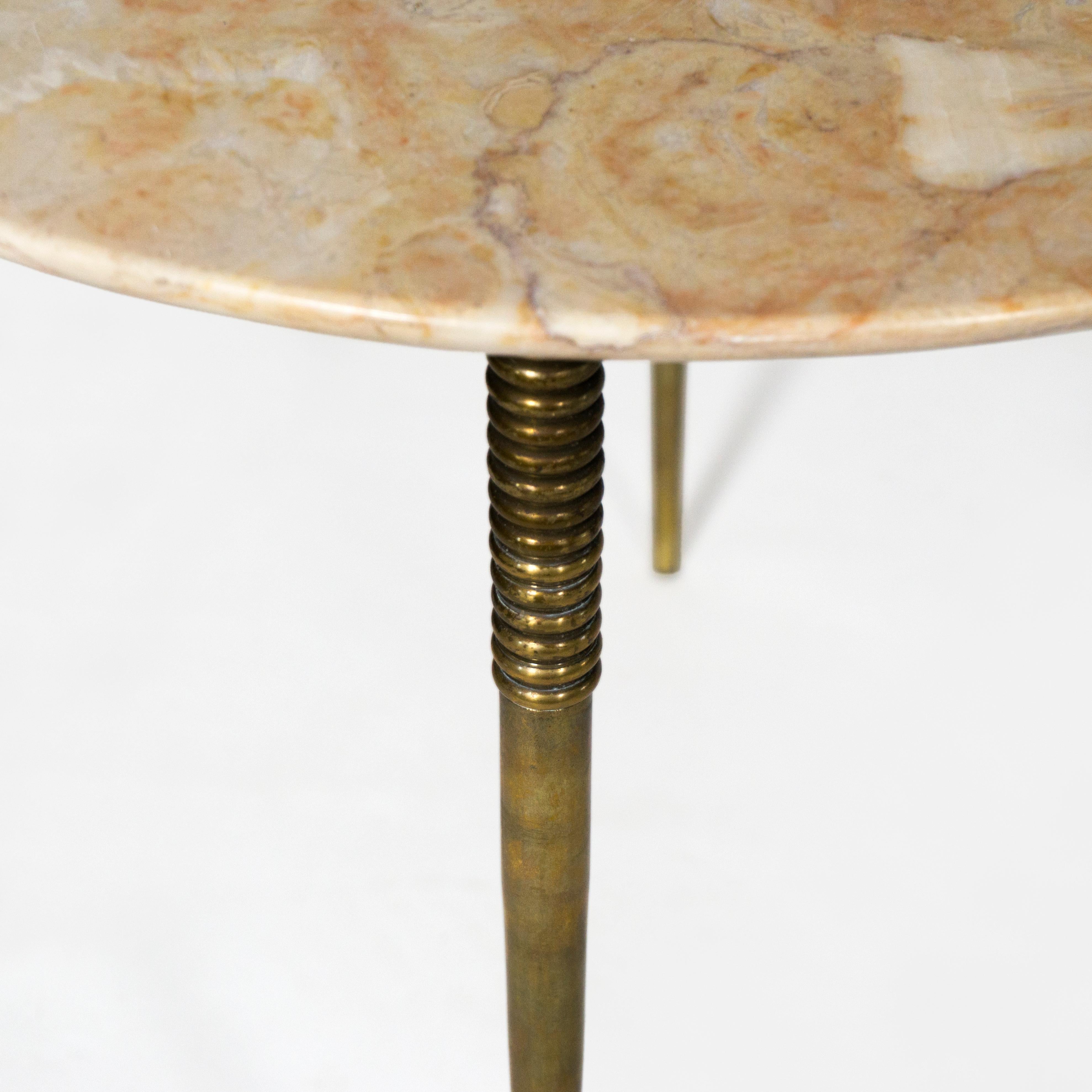 Mid Century Kidney Coffee Side Table with Marble Top & Brass Legs, Italy 1950s For Sale 3