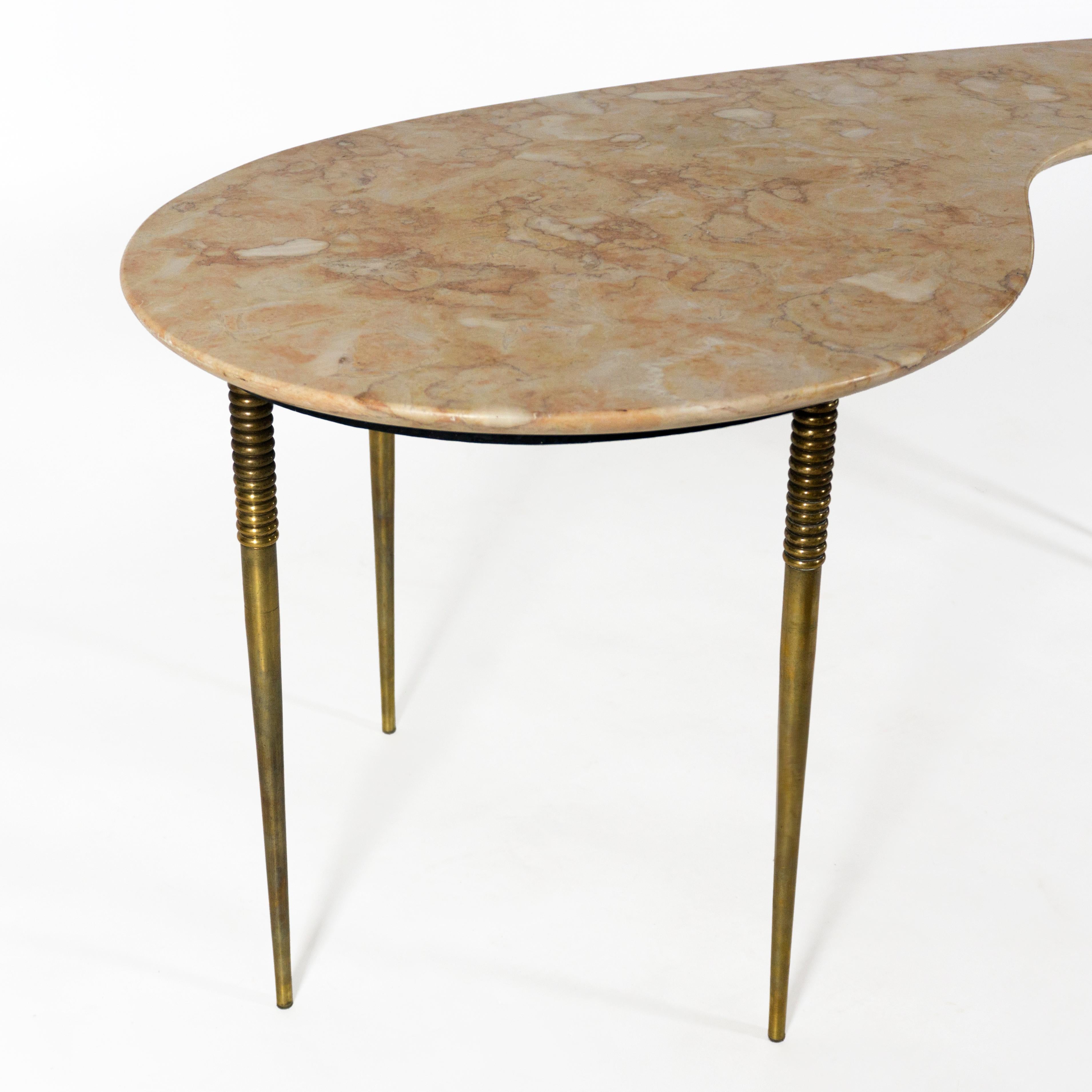 Mid Century Kidney Coffee Side Table with Marble Top & Brass Legs, Italy 1950s For Sale 1
