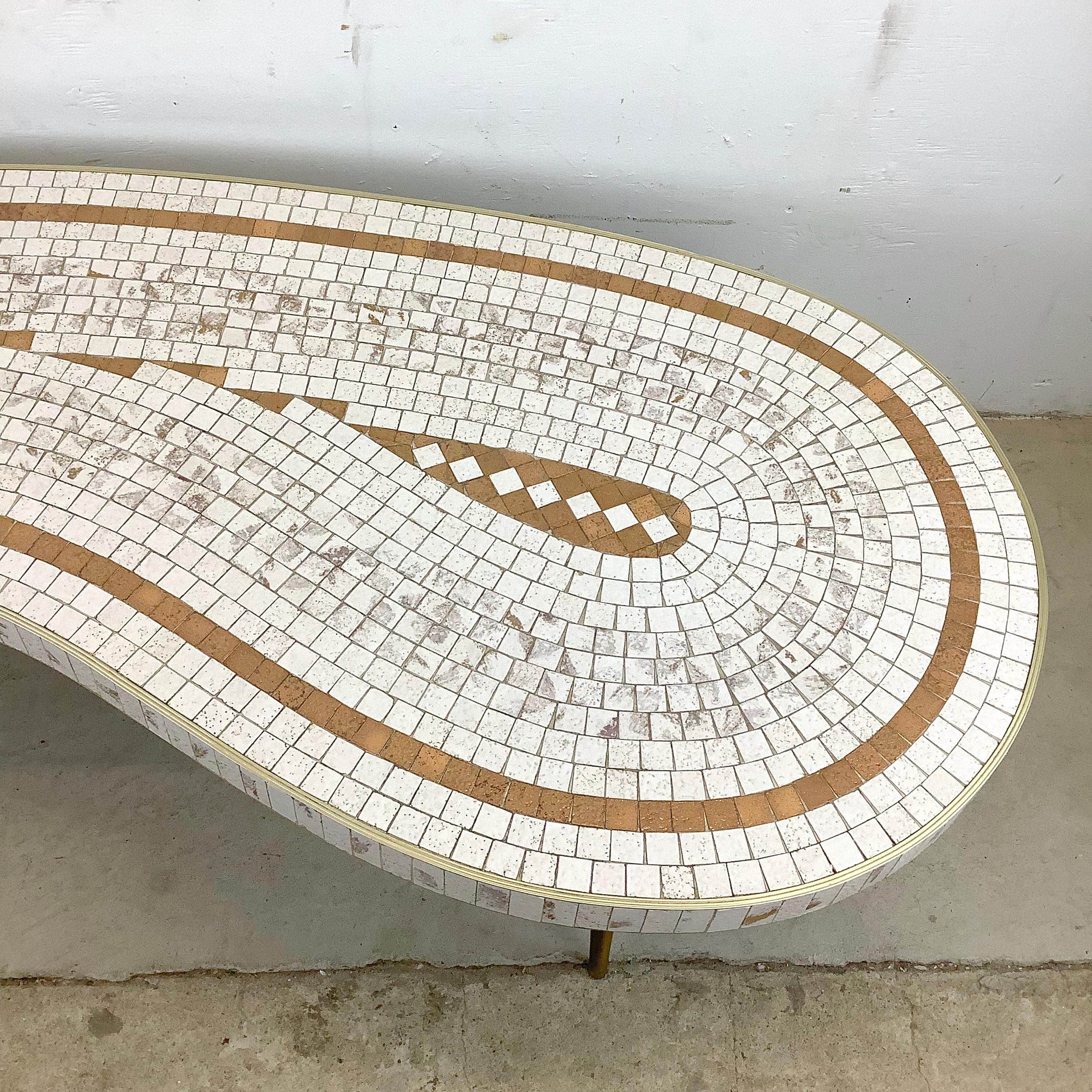 Mid-Century Kidney Shaped Mosaic Tile Coffee Table In Good Condition In Trenton, NJ