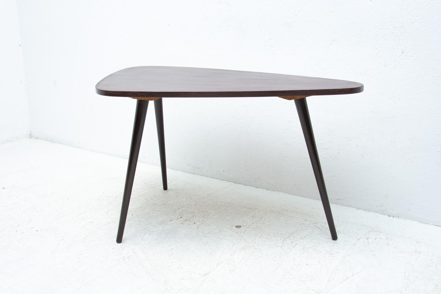 Mid Century Kidney Table, 1960´s, Brussels Period In Good Condition For Sale In Prague 8, CZ