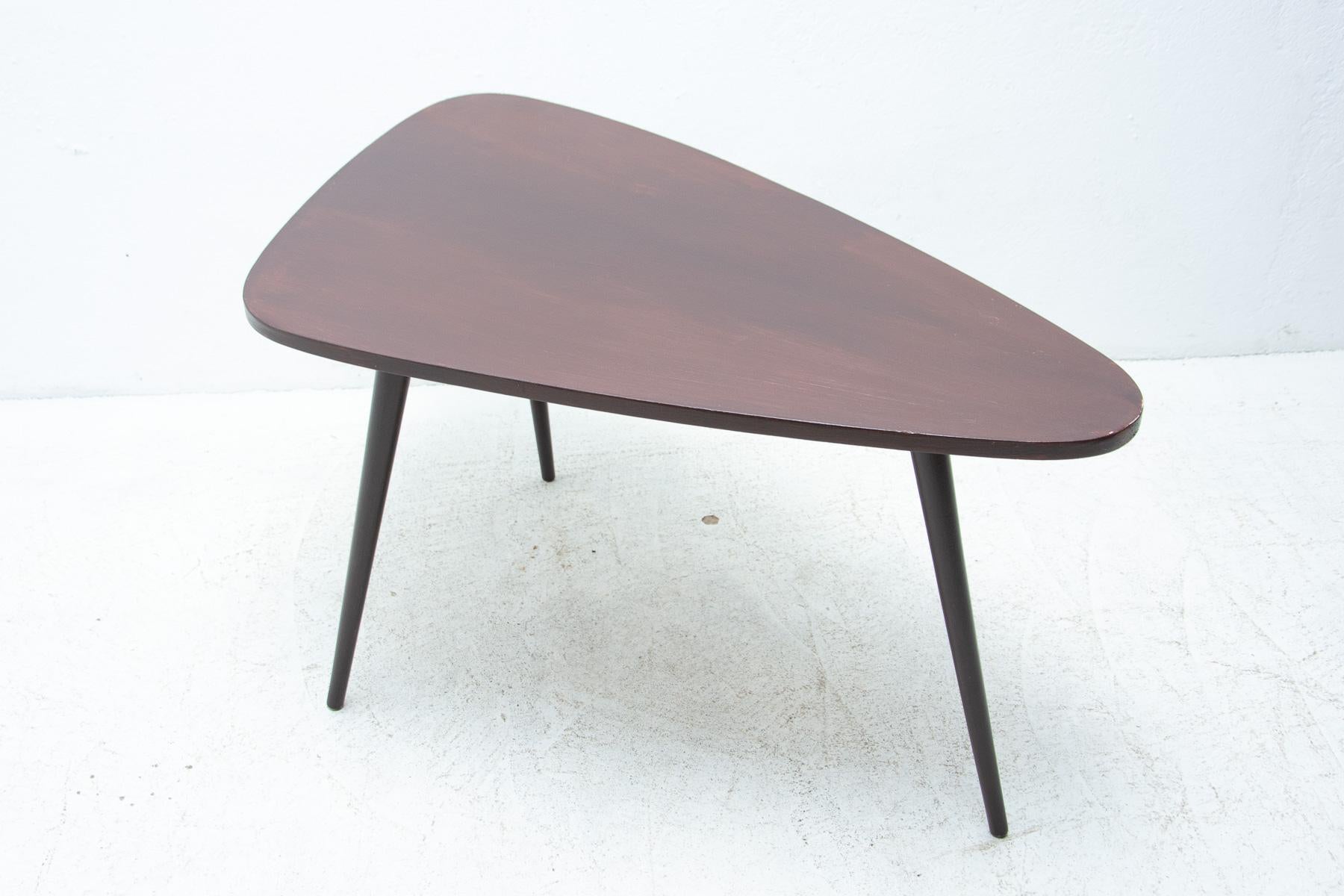 Wood Mid Century Kidney Table, 1960´s, Brussels Period For Sale