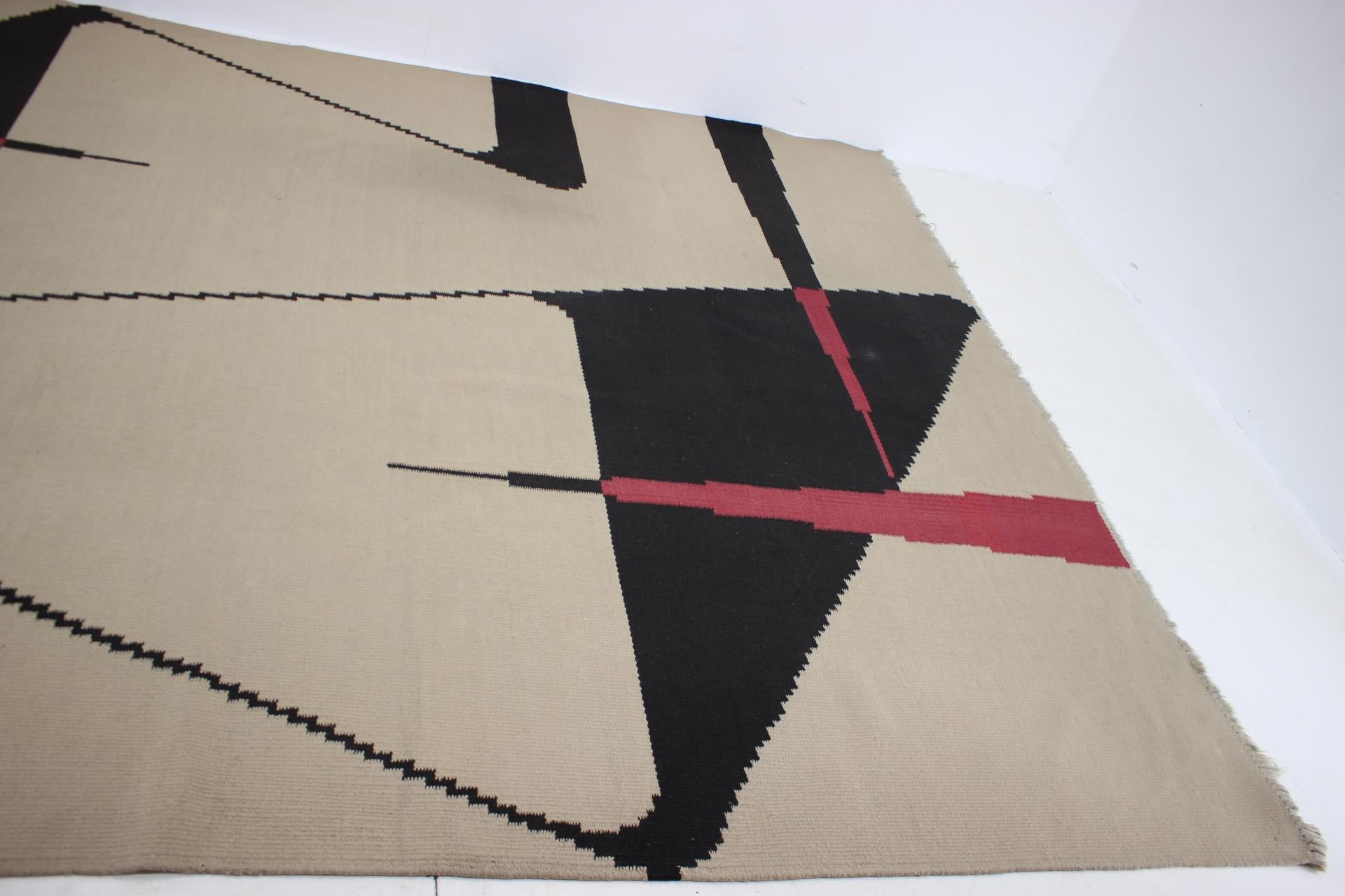 Mid-Century Modern Midcentury Kilim Abstract Design Geometric Rug / Carpet, 1960s For Sale