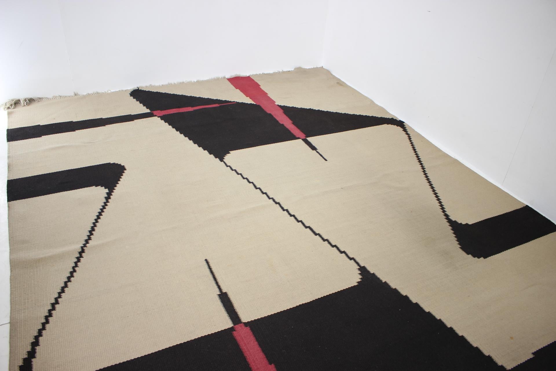 Czech Midcentury Kilim Abstract Design Geometric Rug / Carpet, 1960s For Sale