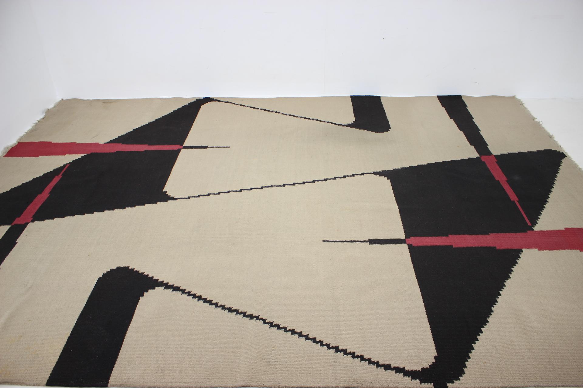 Mid-20th Century Midcentury Kilim Abstract Design Geometric Rug / Carpet, 1960s For Sale