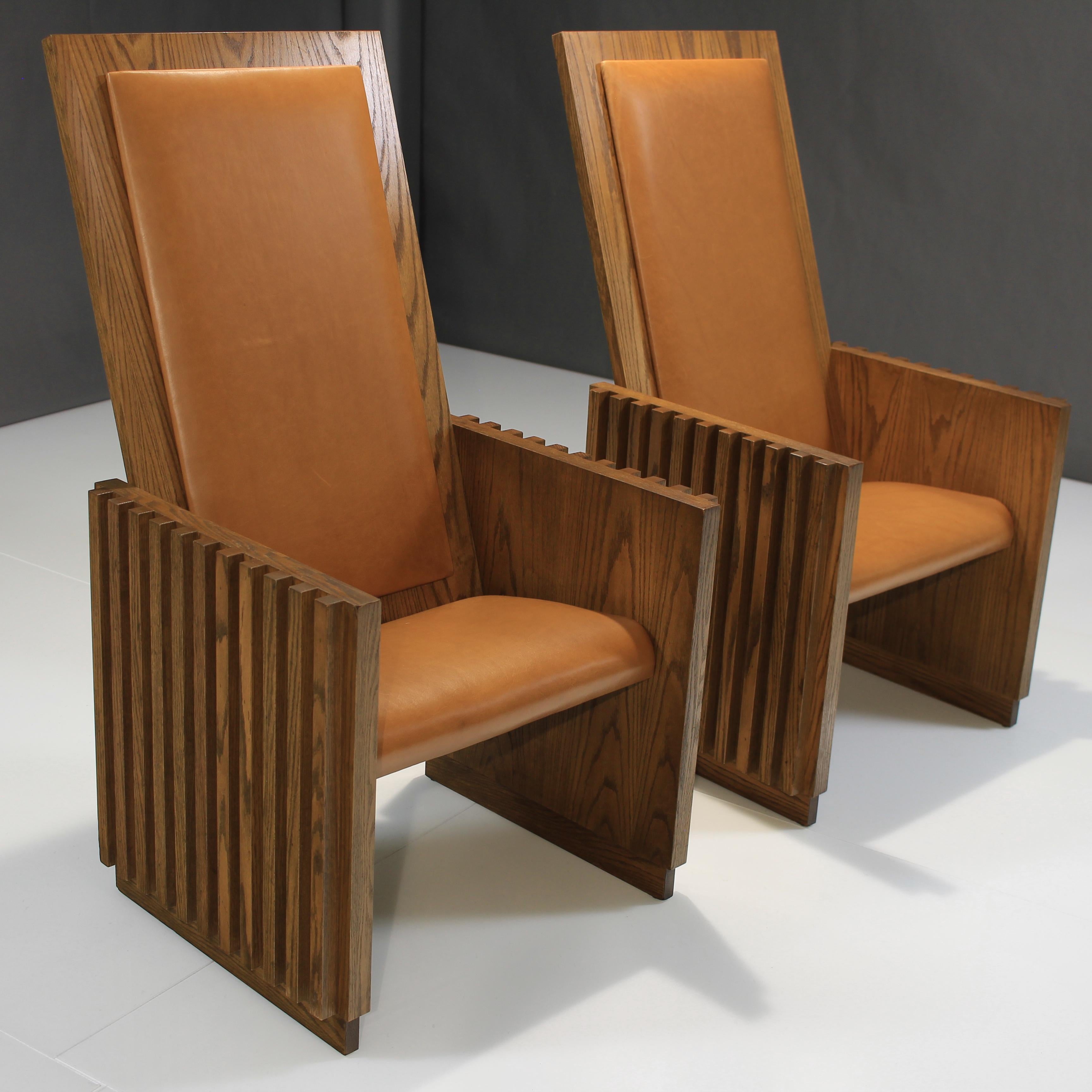 Mid Century Modern Club Chairs in Oak In Good Condition For Sale In Ava, MO