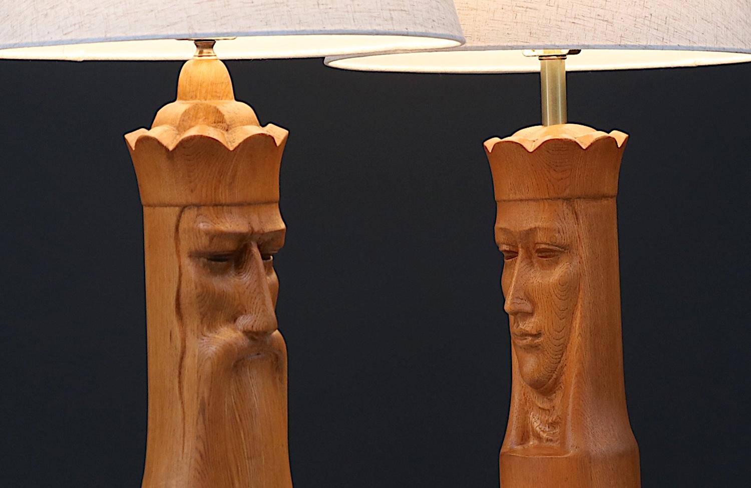 Lámparas de mesa de piezas de ajedrez King & Queen de mediados de siglo, de Lighthouse Co. en Excelente estado para la venta en Los Angeles, CA