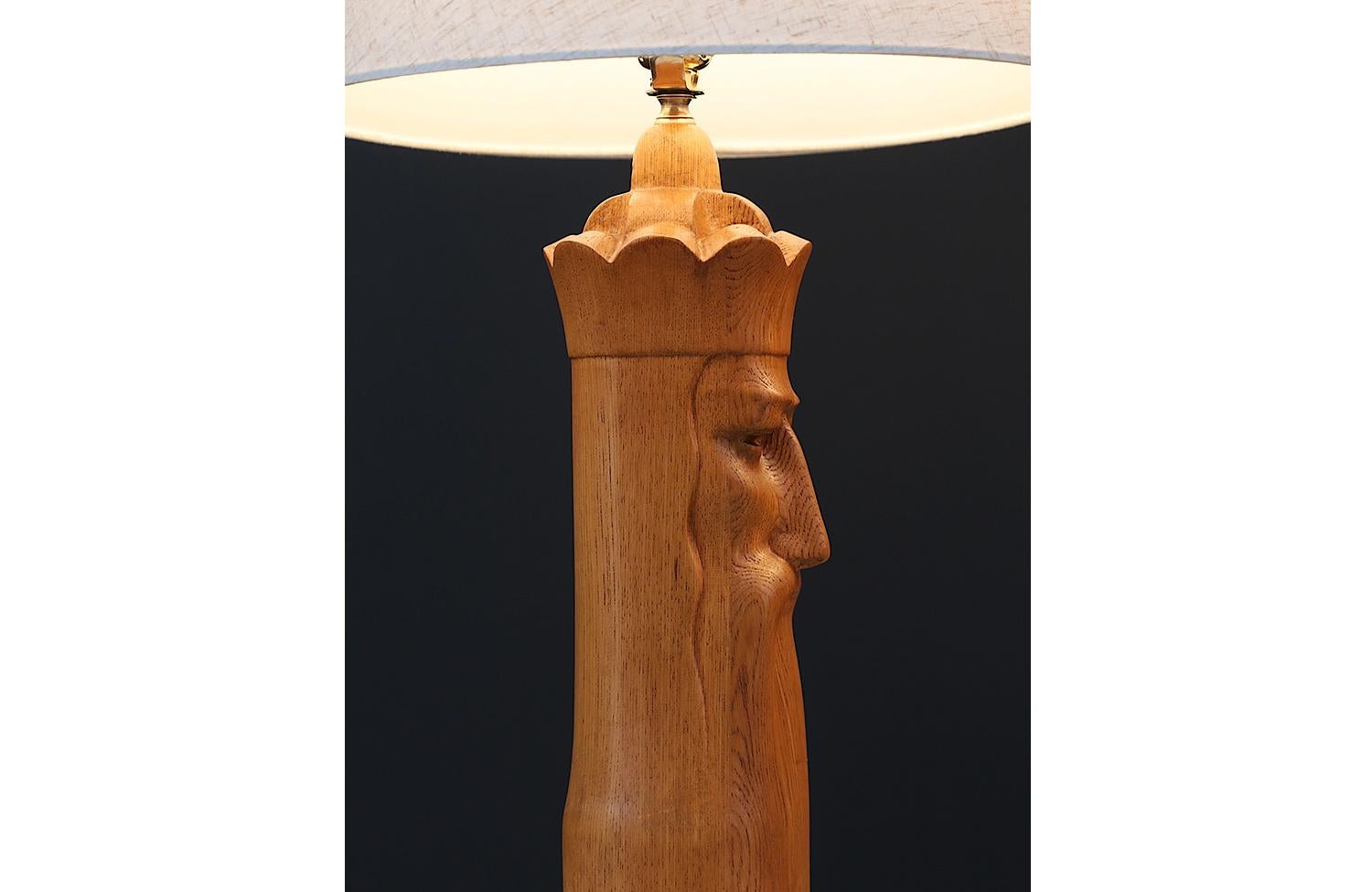 Lámparas de mesa de piezas de ajedrez King & Queen de mediados de siglo, de Lighthouse Co. en venta 2