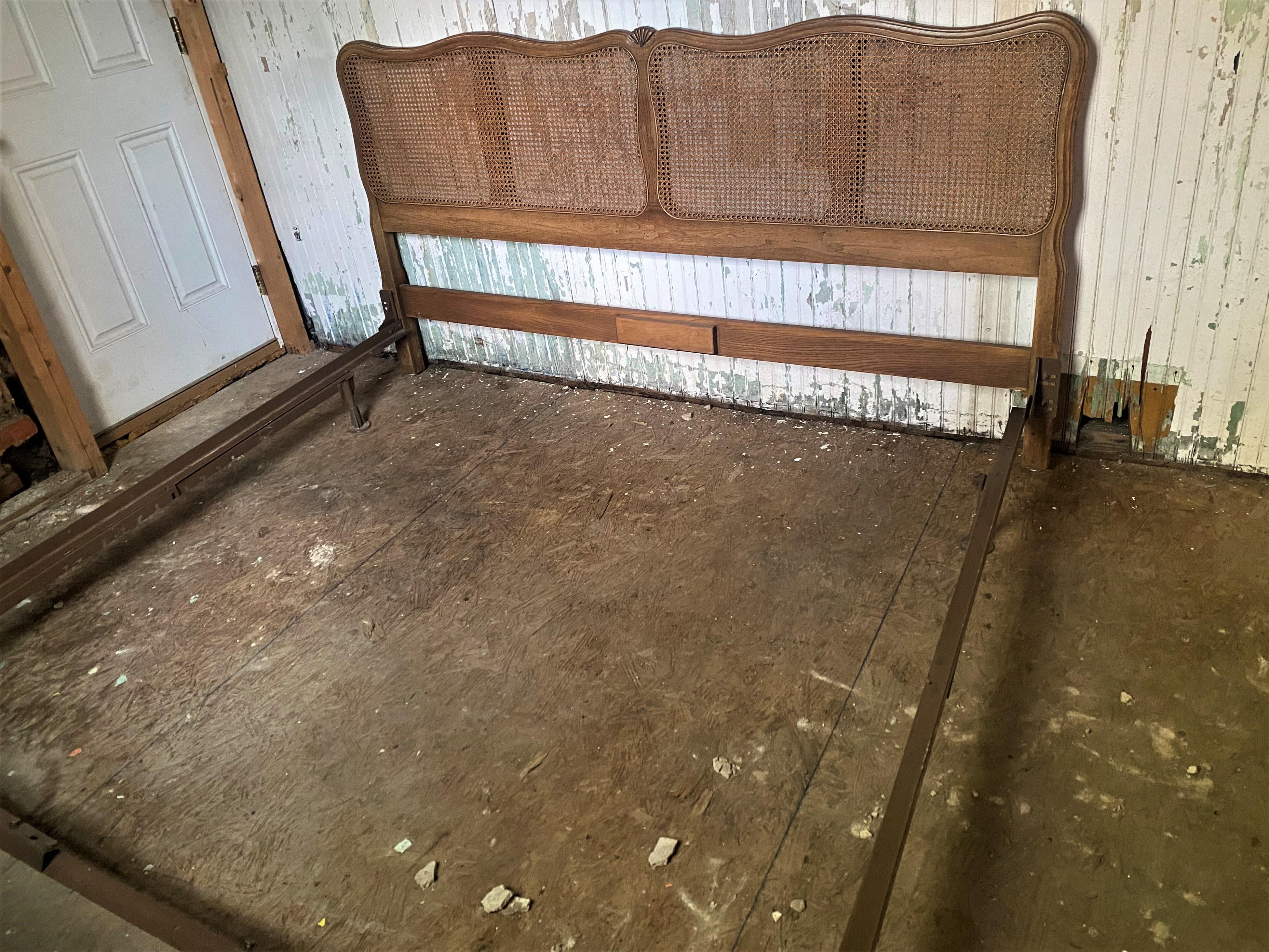 20th Century Mid Century King Size Caned Headboard Bed Hollywood Frame Davis Cabinet Company